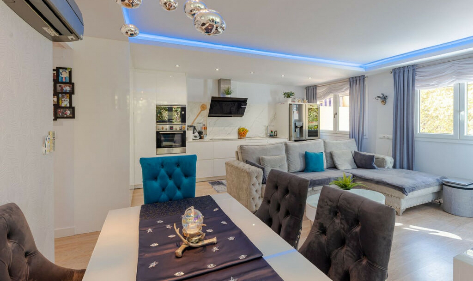 Resale - Apartment -
Marbella