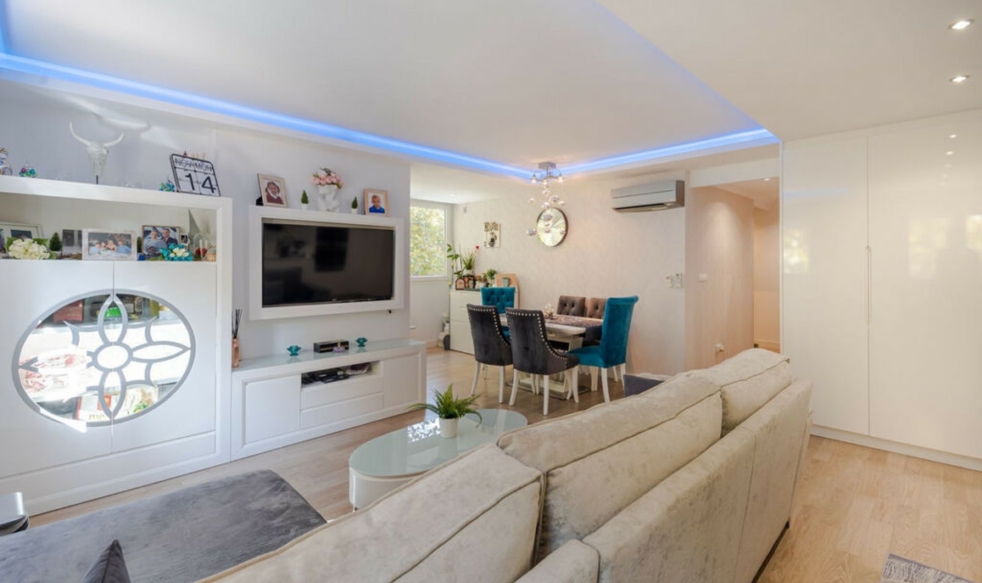 Resale - Apartment -
Marbella