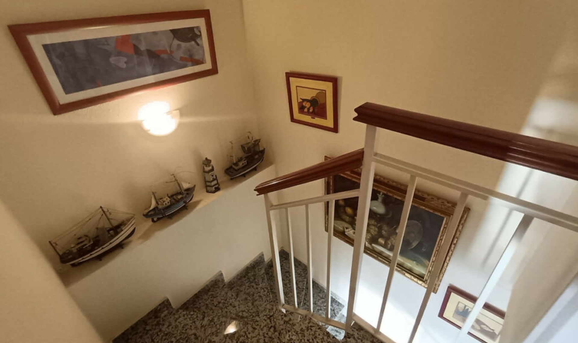 Resale - Apartment -
Marbella