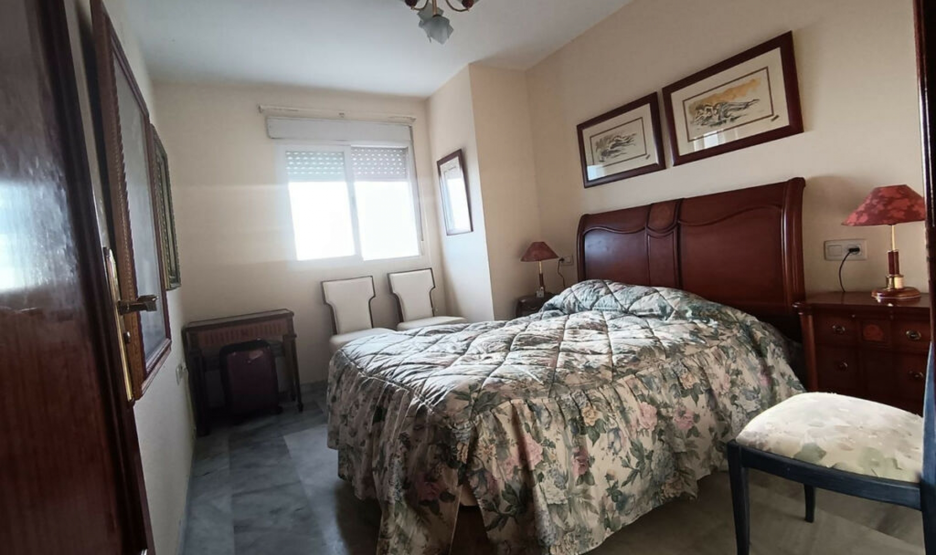 Resale - Apartment -
Marbella