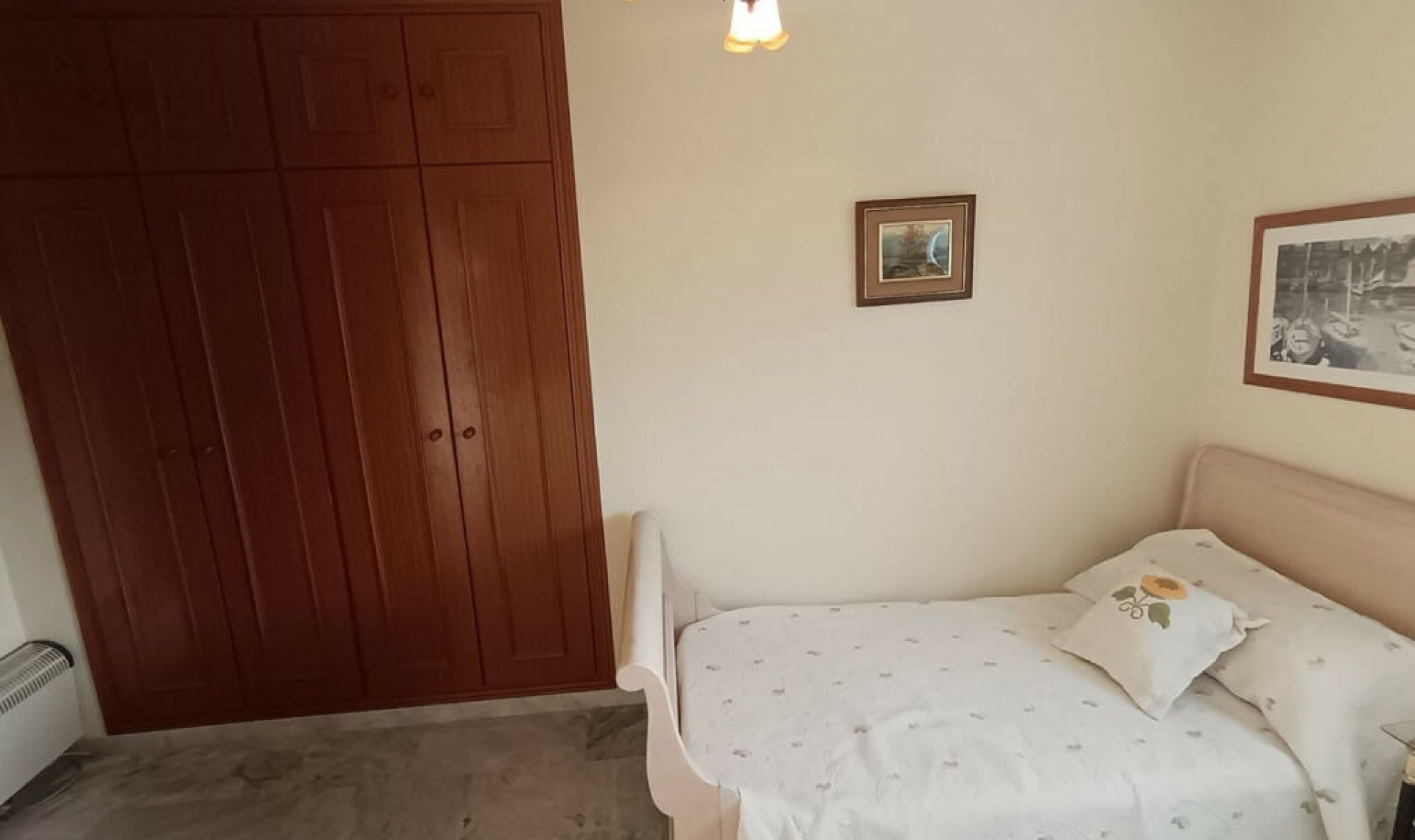 Resale - Apartment -
Marbella