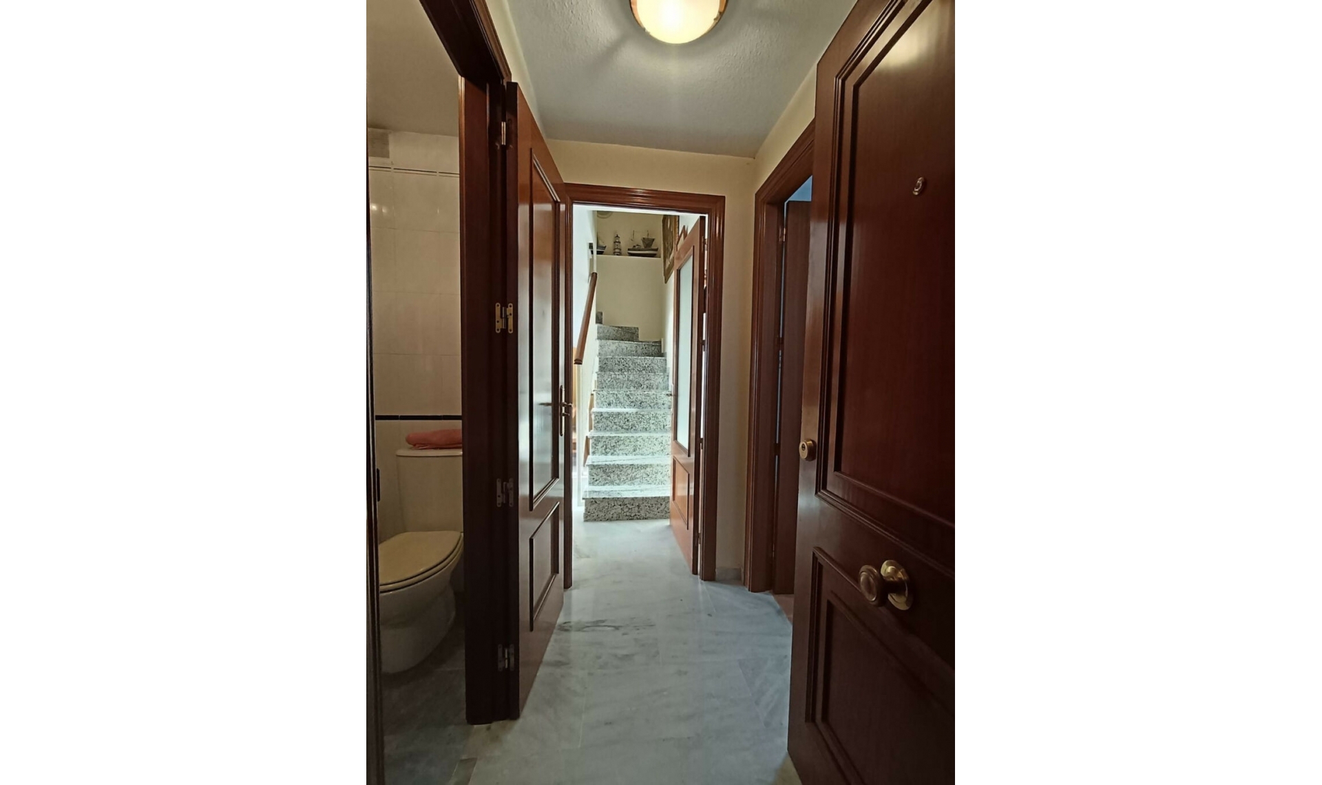 Resale - Apartment -
Marbella