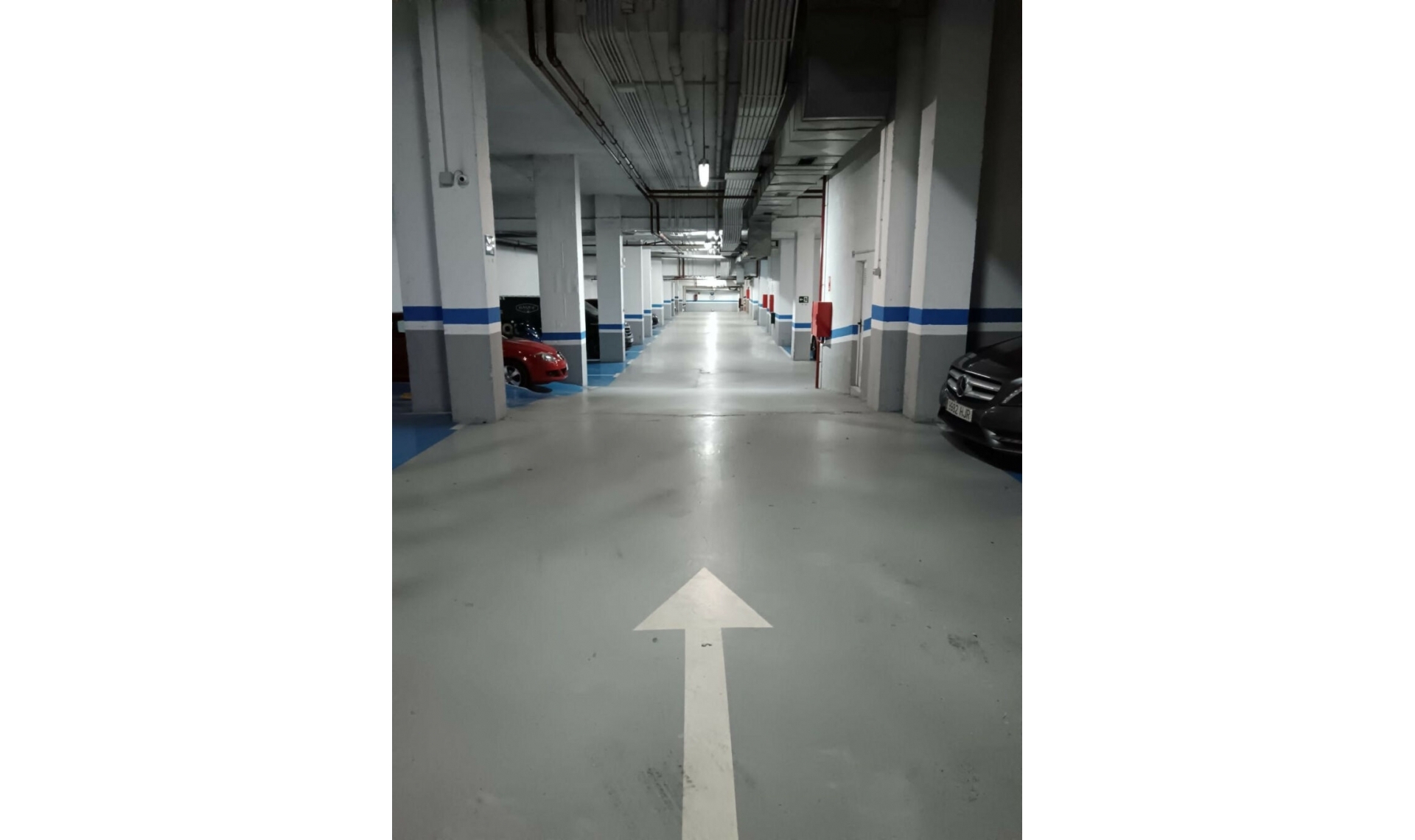 Resale - Apartment -
Marbella