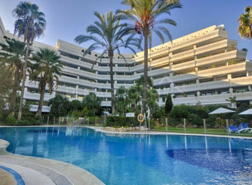 Resale - Apartment -
Marbella