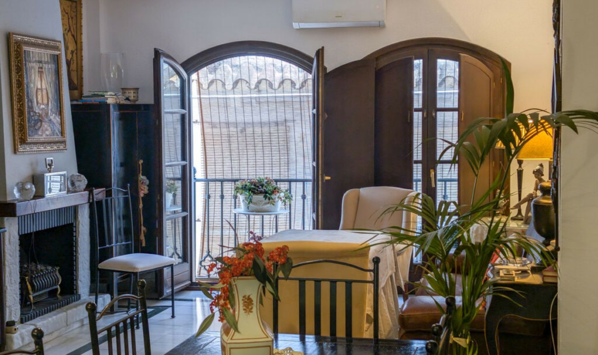 Resale - Apartment -
Marbella