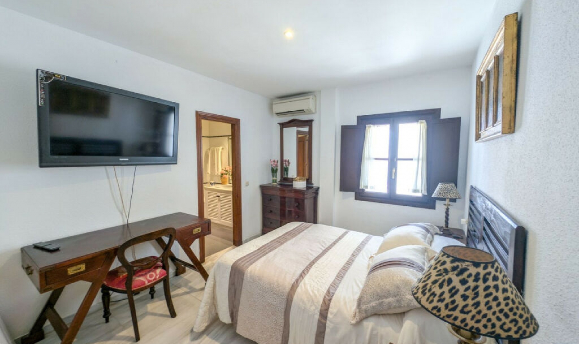 Resale - Apartment -
Marbella