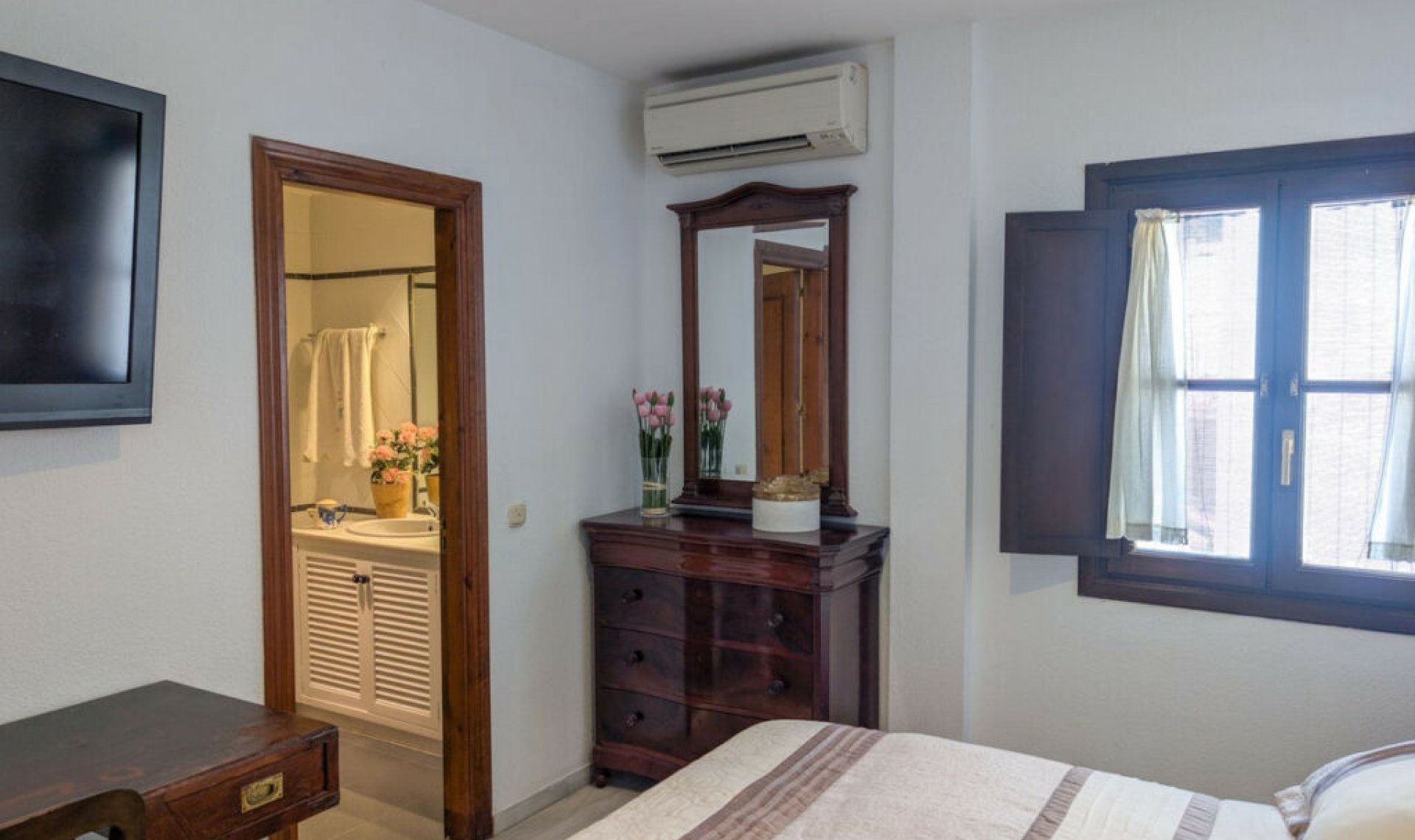 Resale - Apartment -
Marbella
