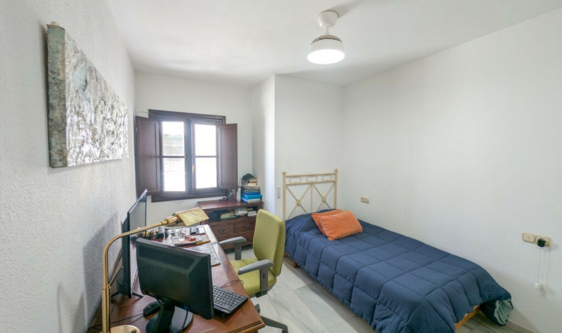 Resale - Apartment -
Marbella