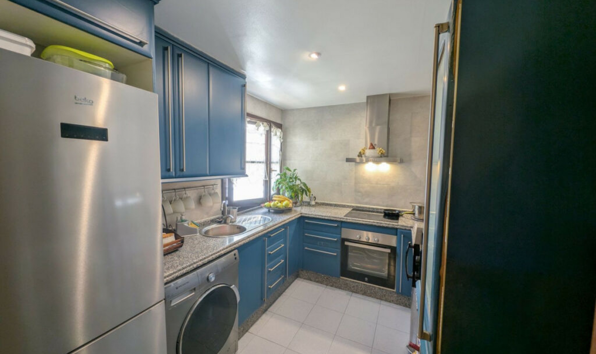 Resale - Apartment -
Marbella