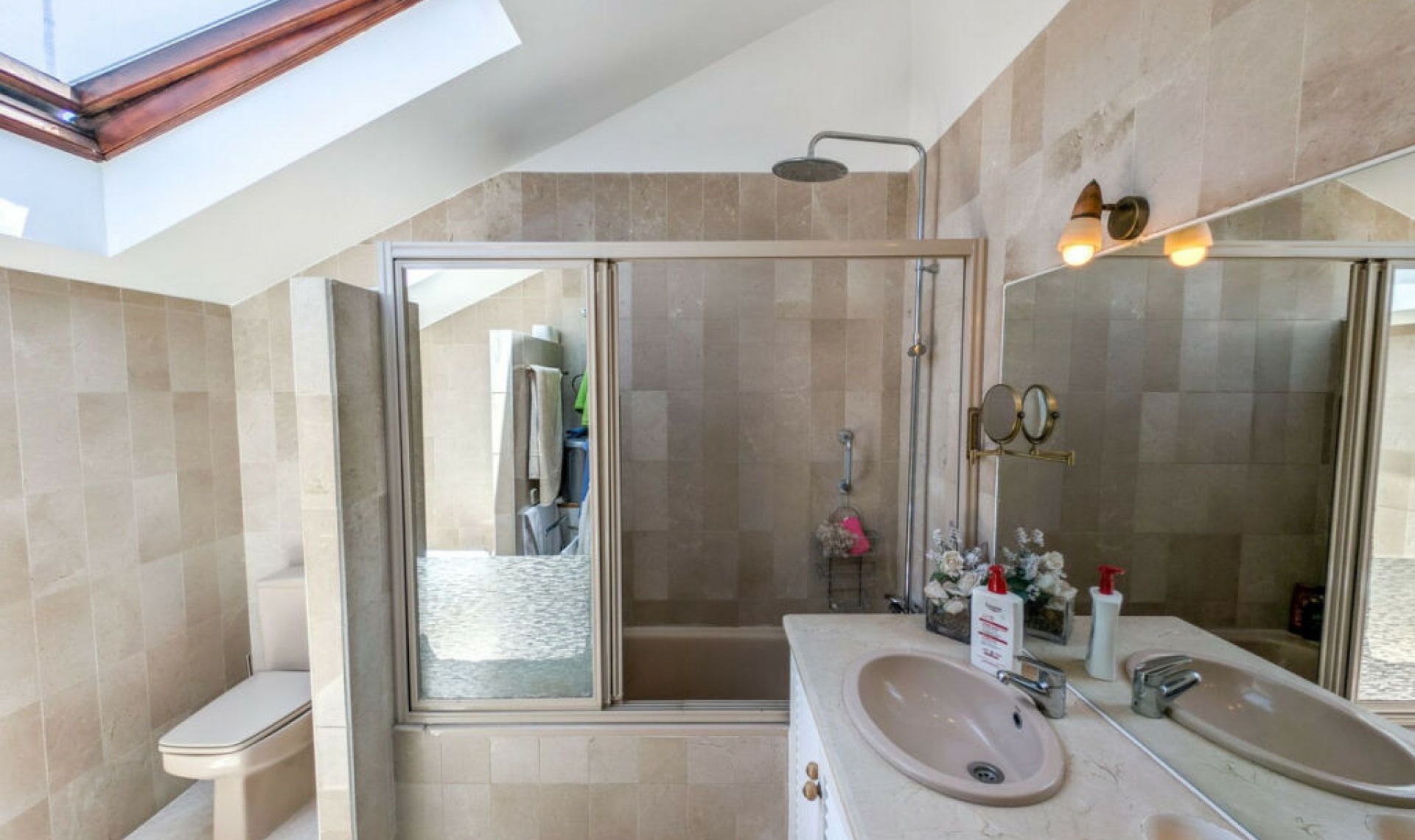 Resale - Apartment -
Marbella