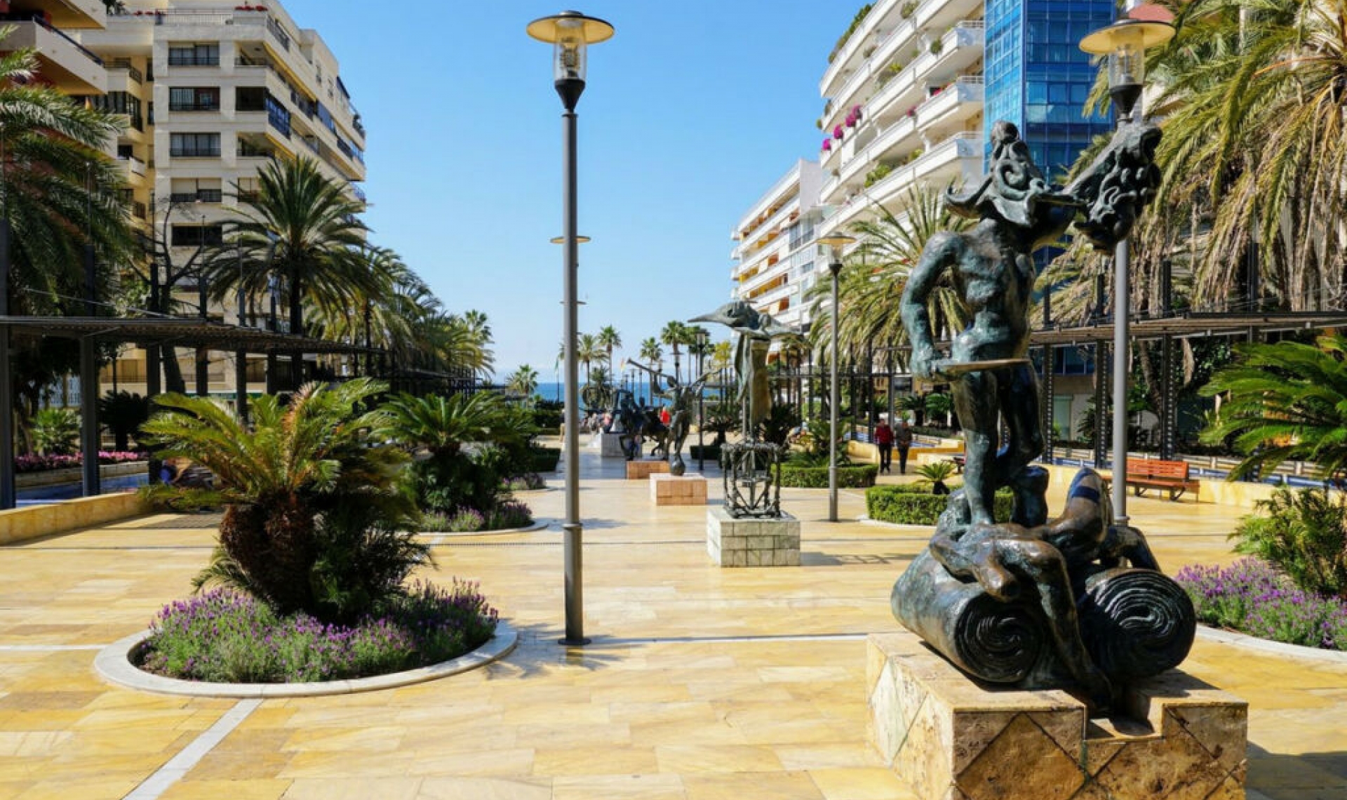 Resale - Apartment -
Marbella