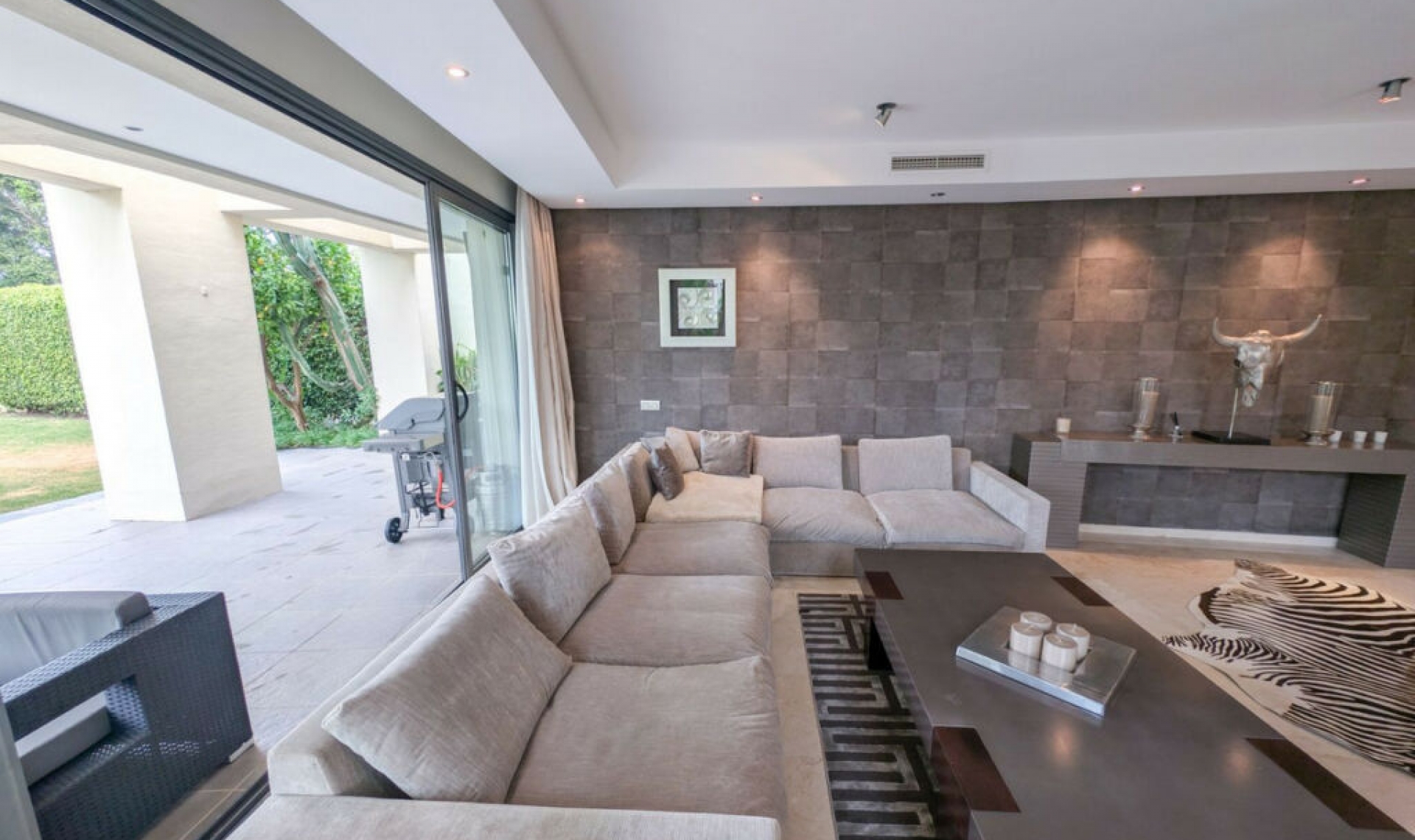 Resale - Apartment -
Marbella