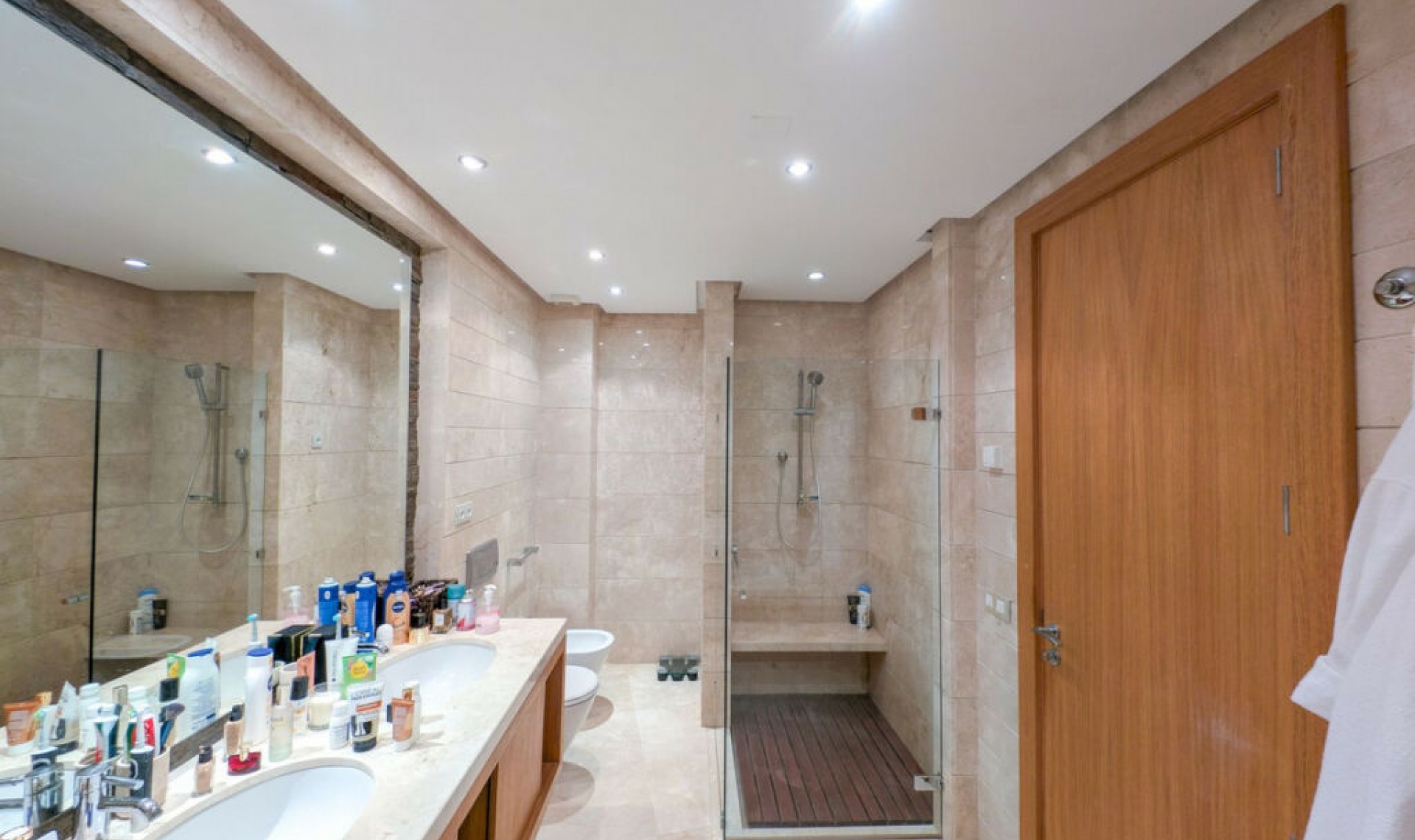 Resale - Apartment -
Marbella