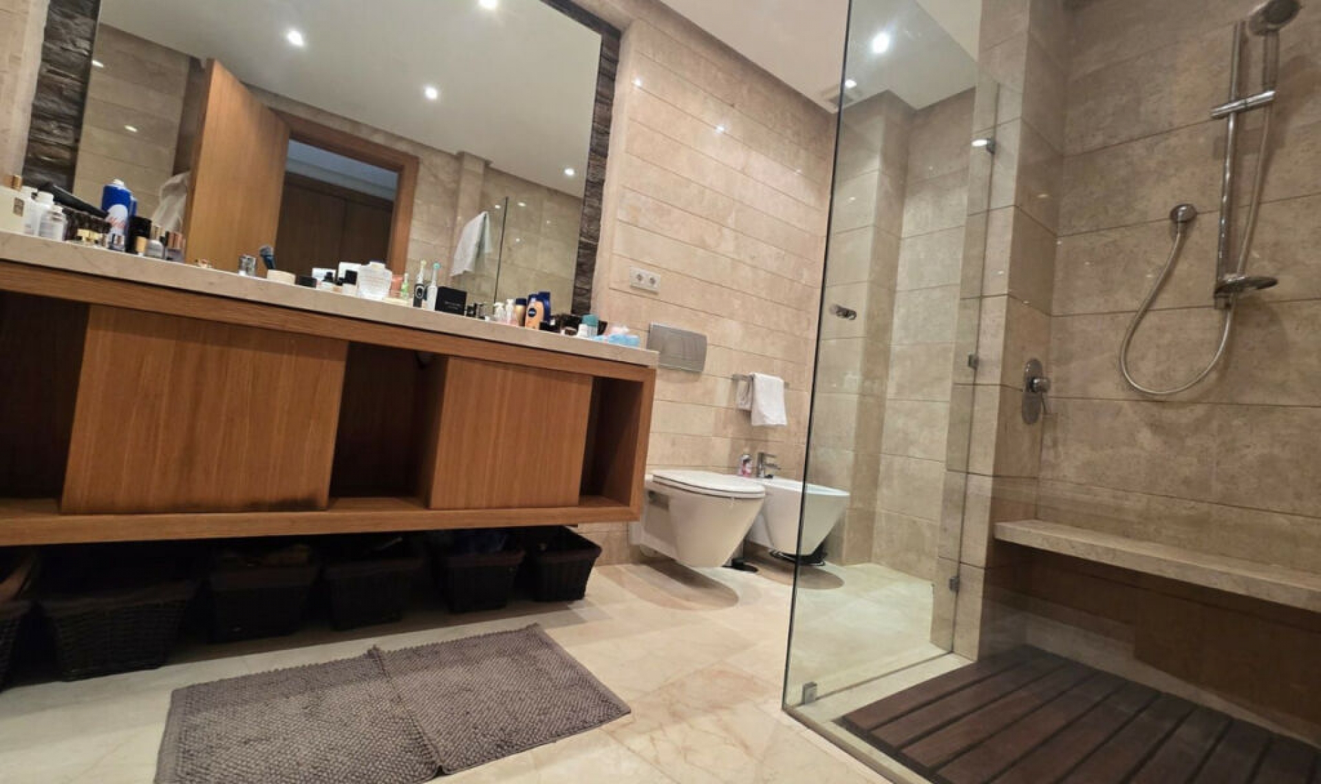 Resale - Apartment -
Marbella