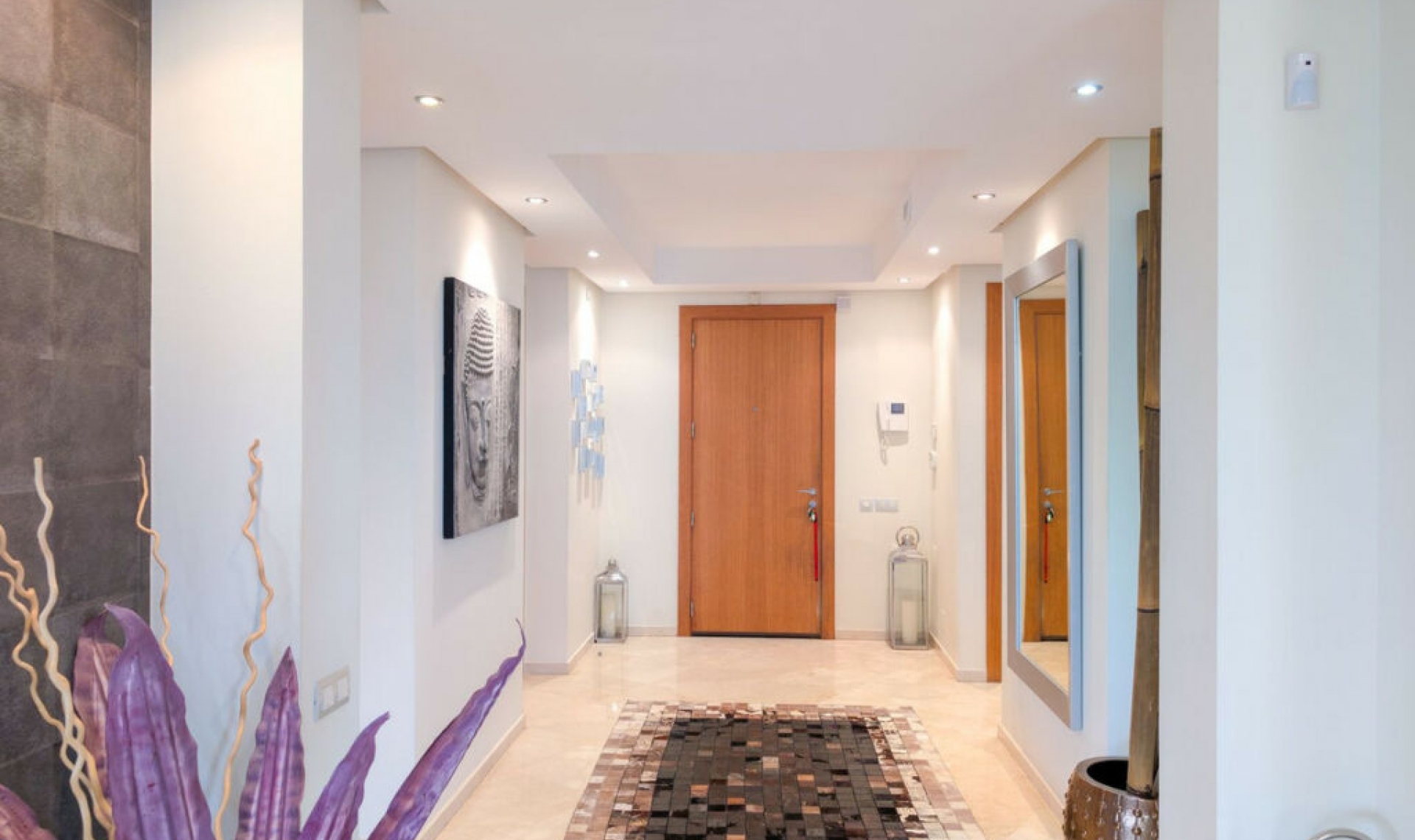 Resale - Apartment -
Marbella