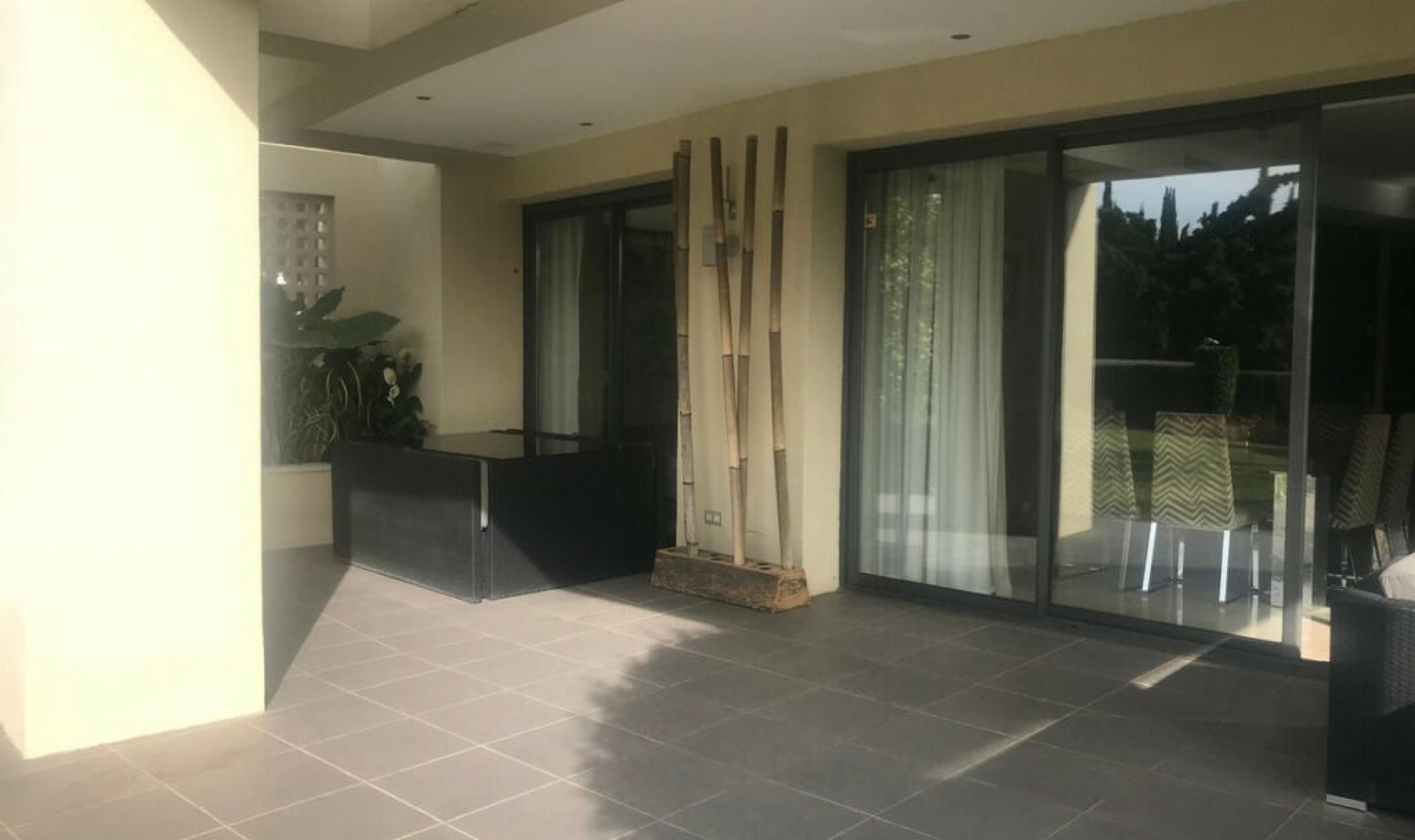 Resale - Apartment -
Marbella