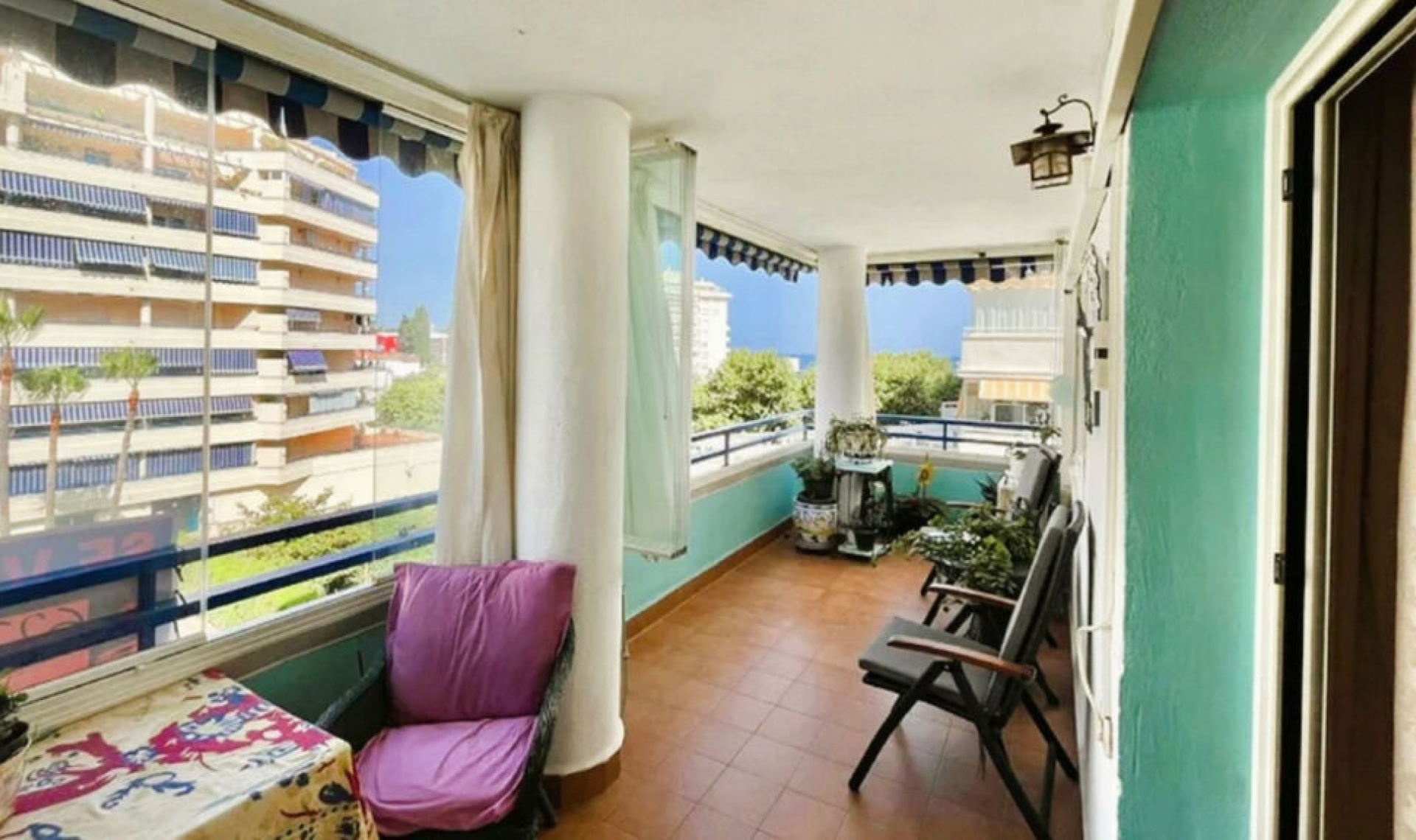 Resale - Apartment -
Marbella