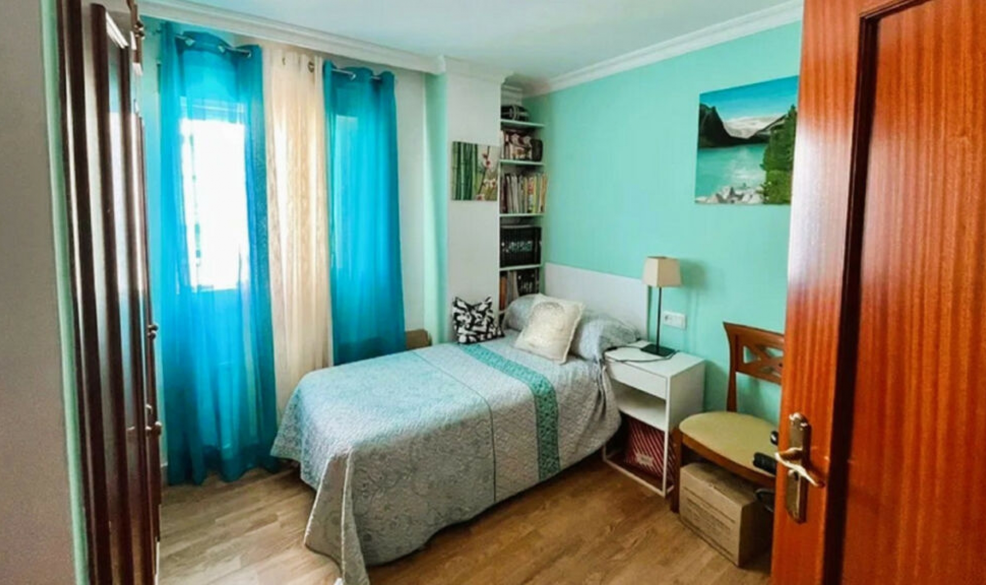Resale - Apartment -
Marbella