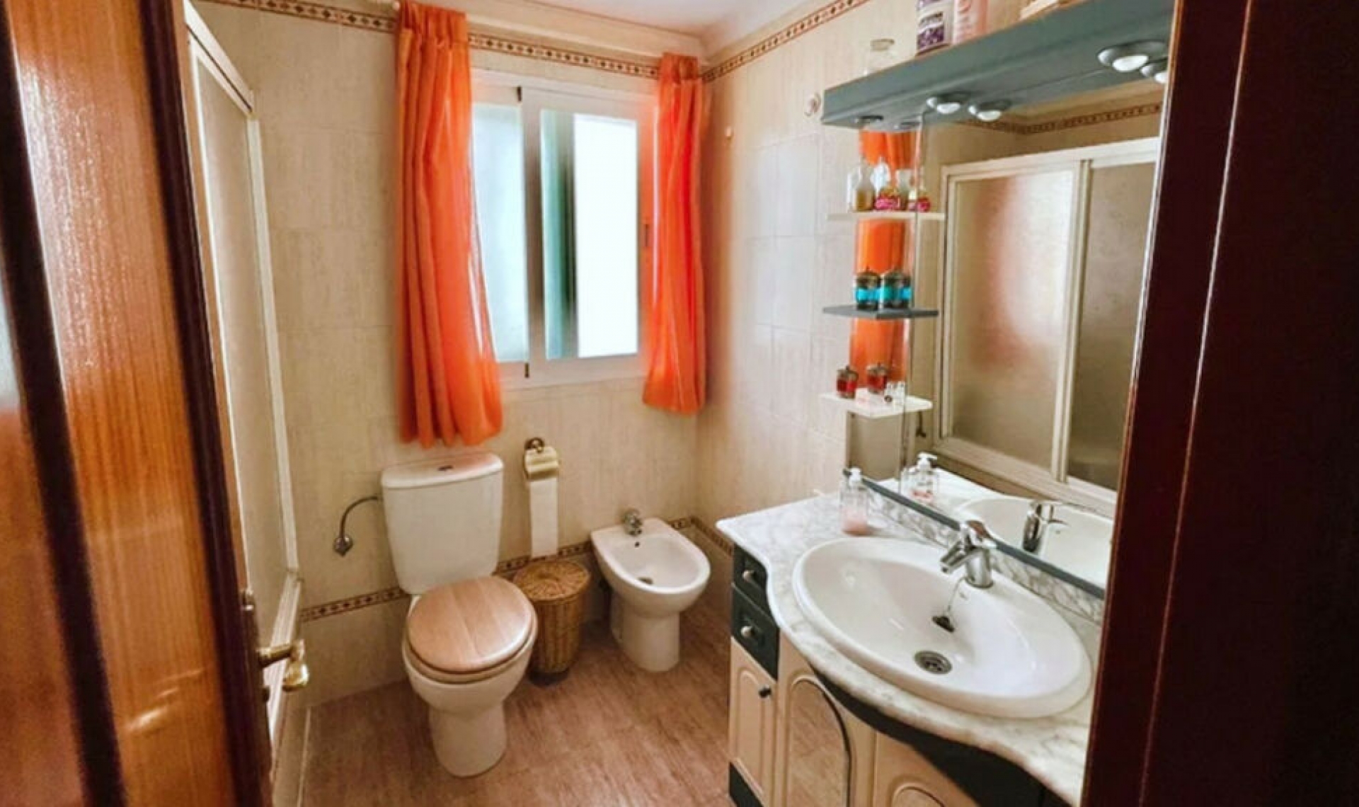 Resale - Apartment -
Marbella