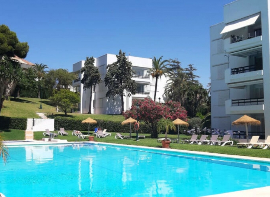 Resale - Apartment -
Marbella