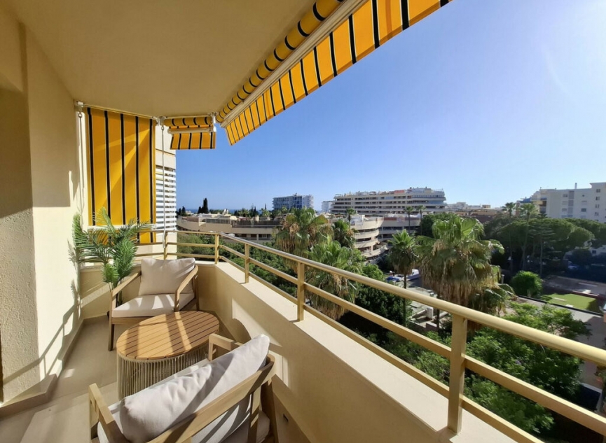 Resale - Apartment -
Marbella