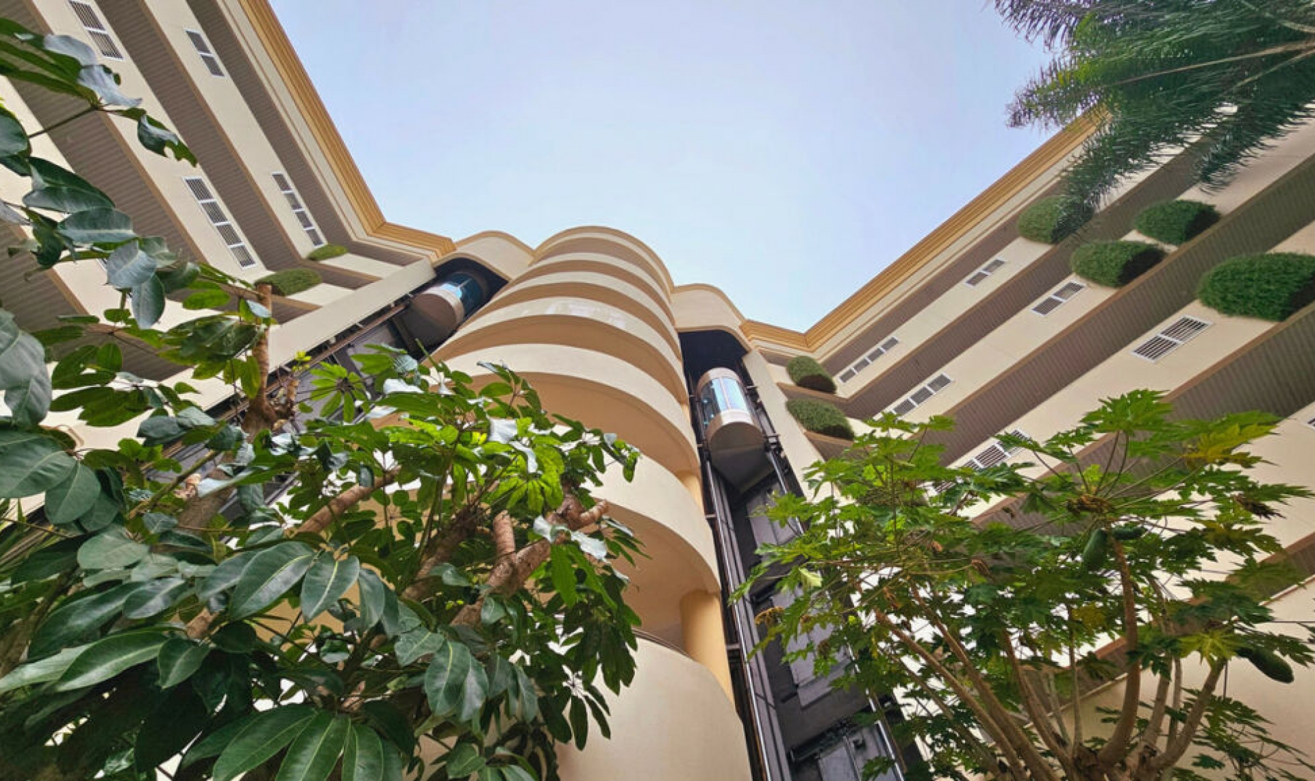 Resale - Apartment -
Marbella