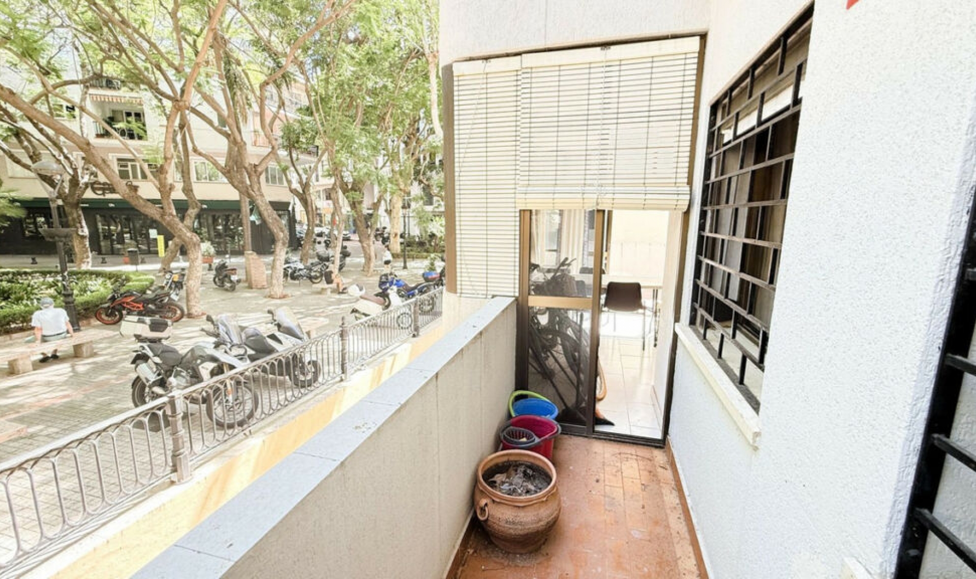 Resale - Apartment -
Marbella