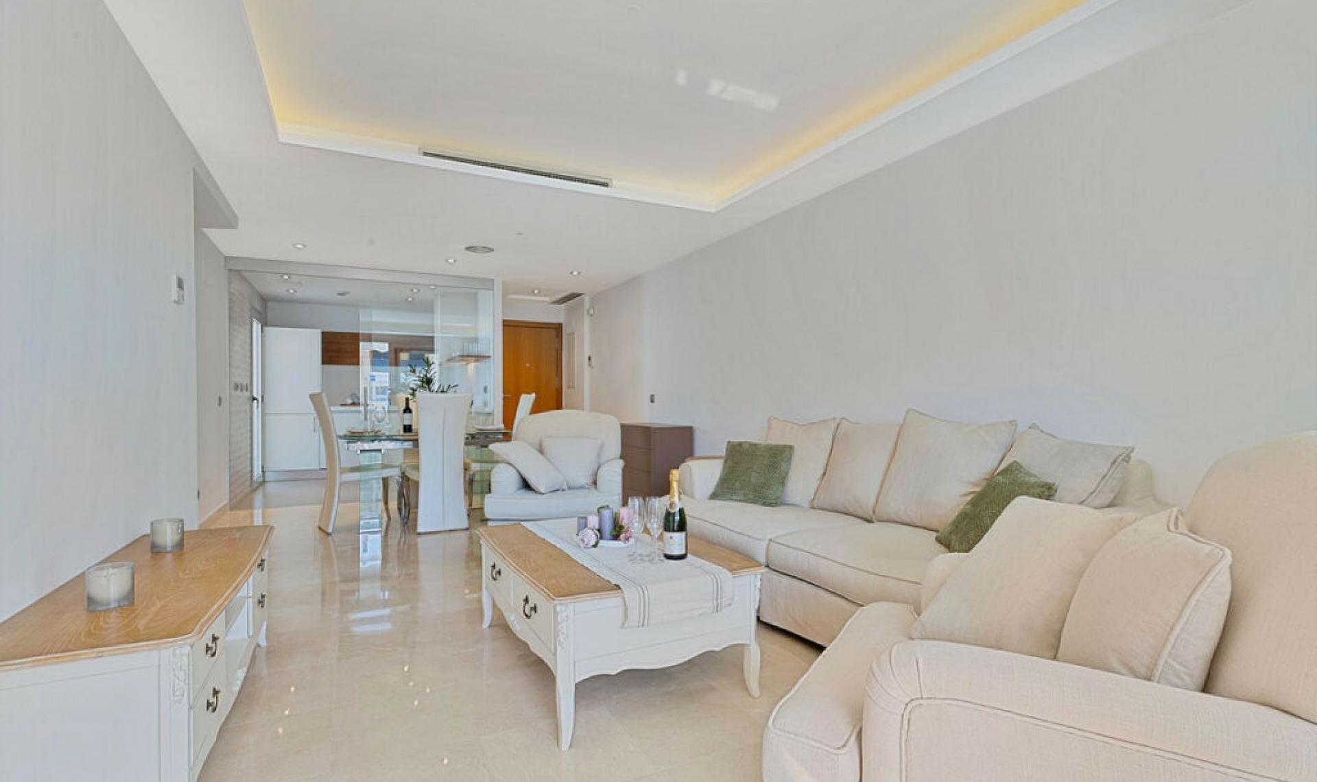 Resale - Apartment -
Marbella