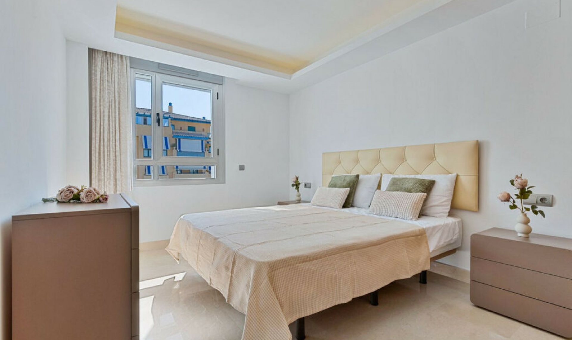 Resale - Apartment -
Marbella