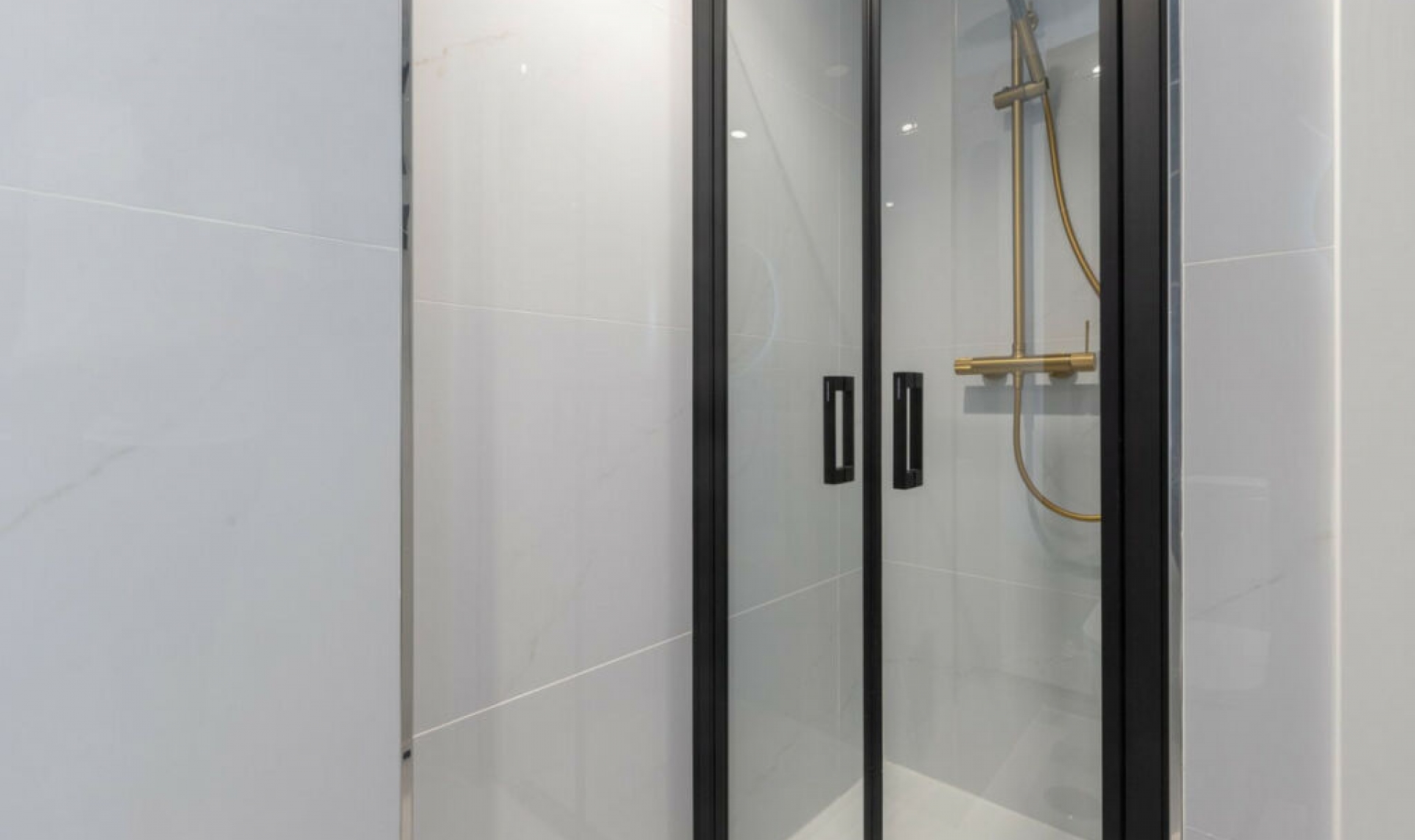 Resale - Apartment -
Marbella