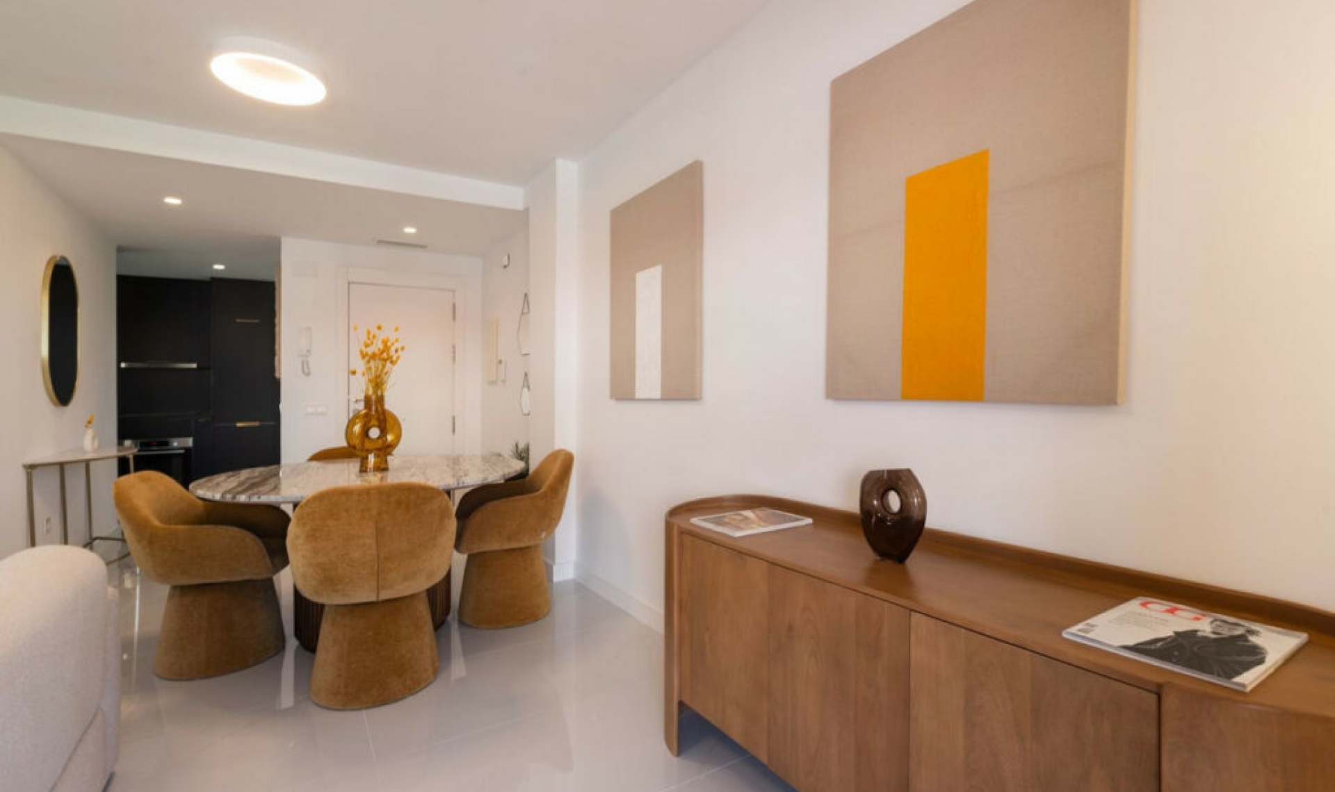 Resale - Apartment -
Marbella