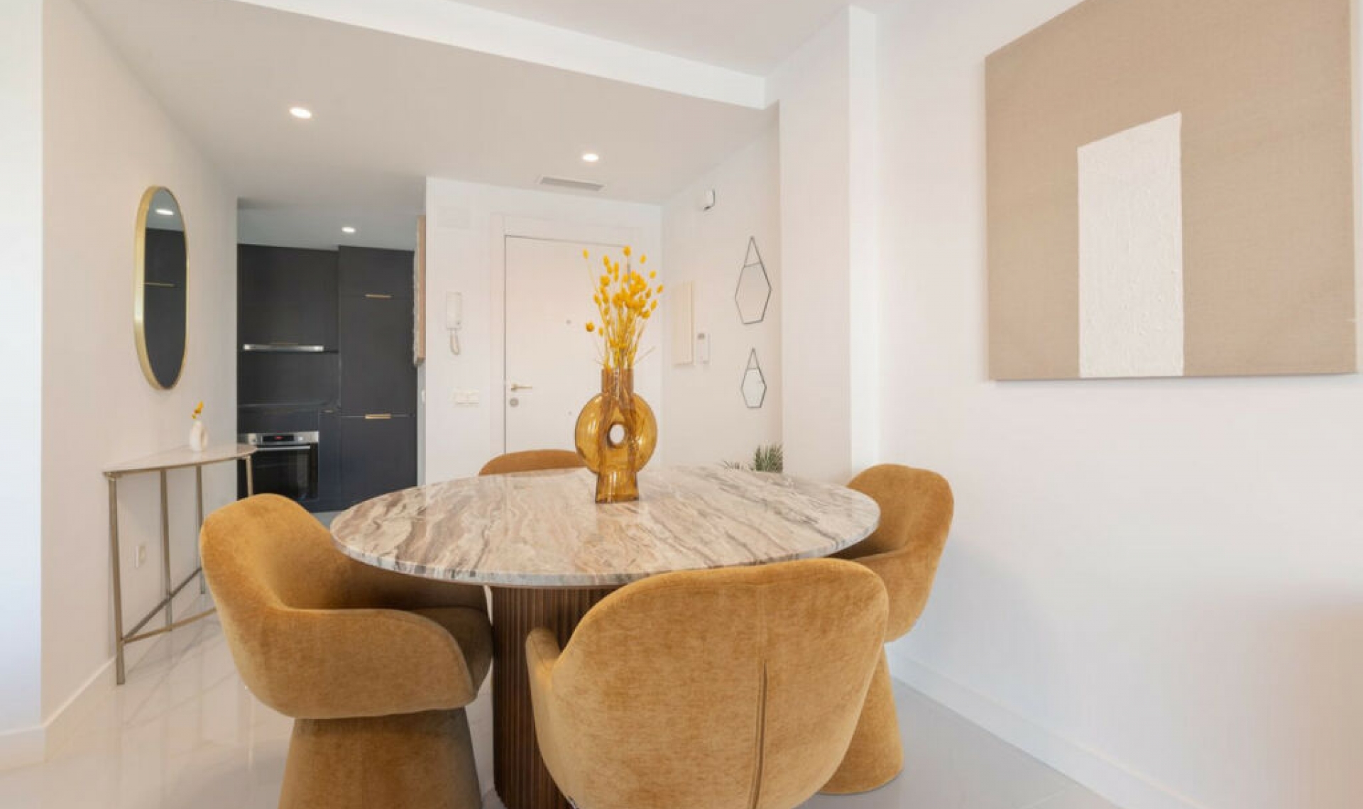 Resale - Apartment -
Marbella