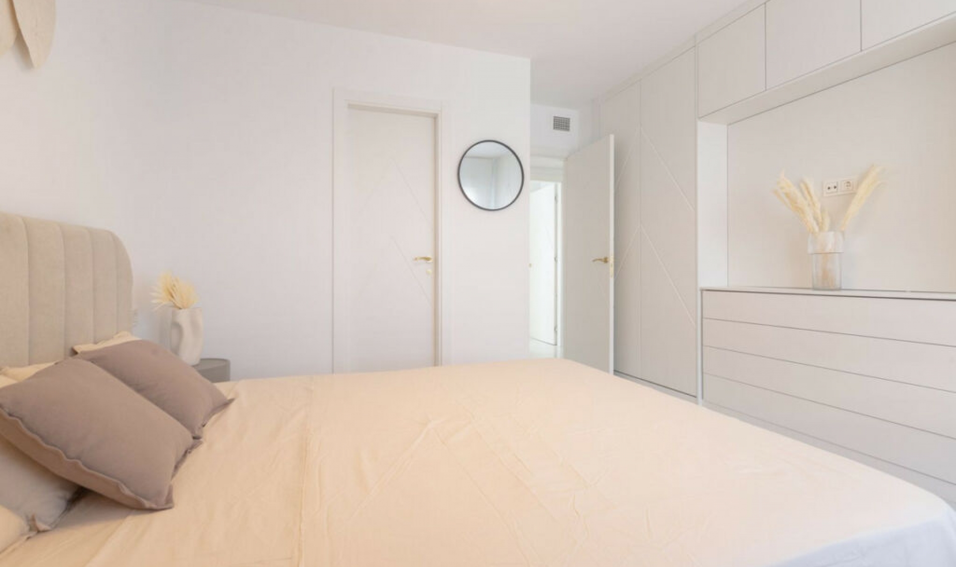 Resale - Apartment -
Marbella