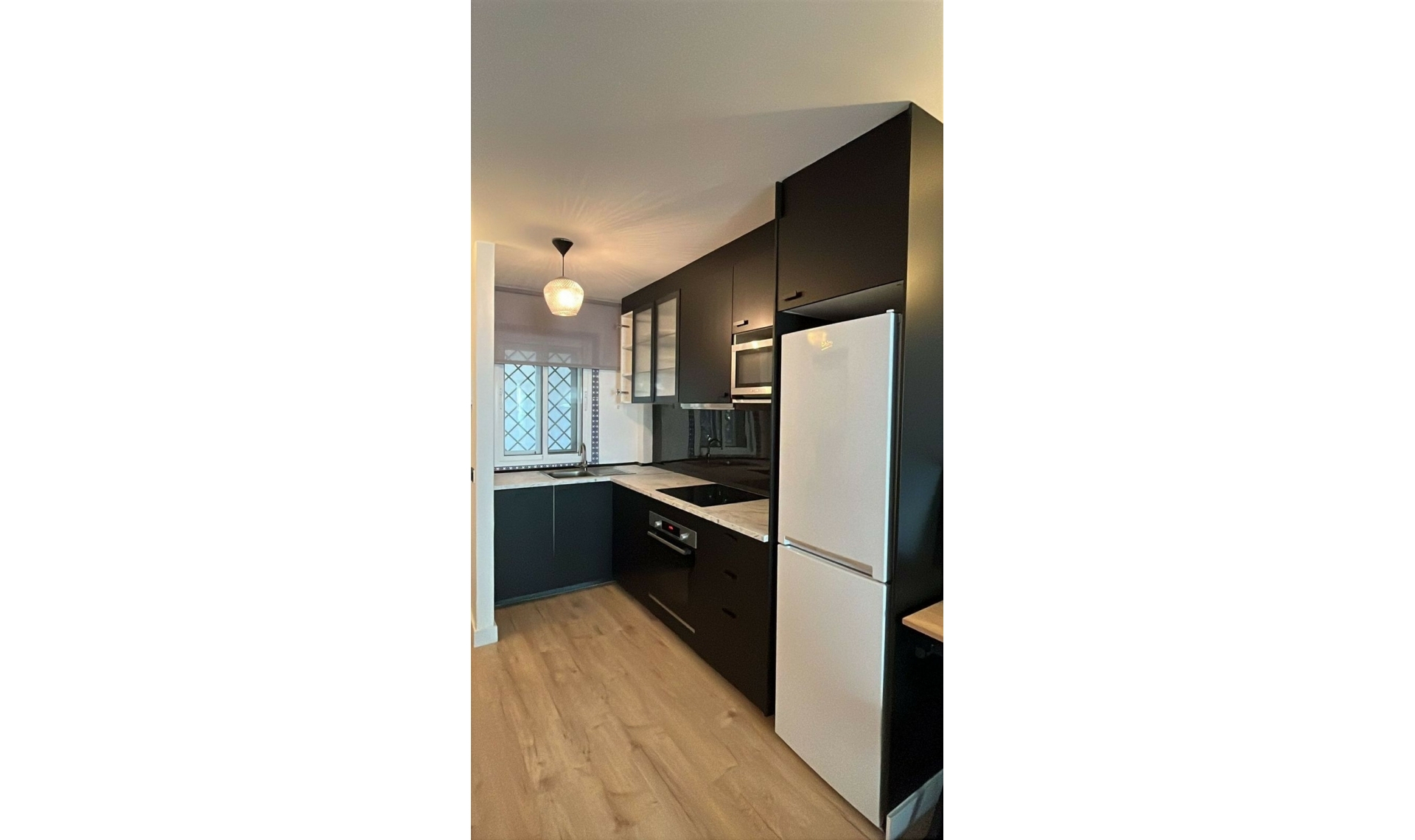 Resale - Apartment -
Marbella