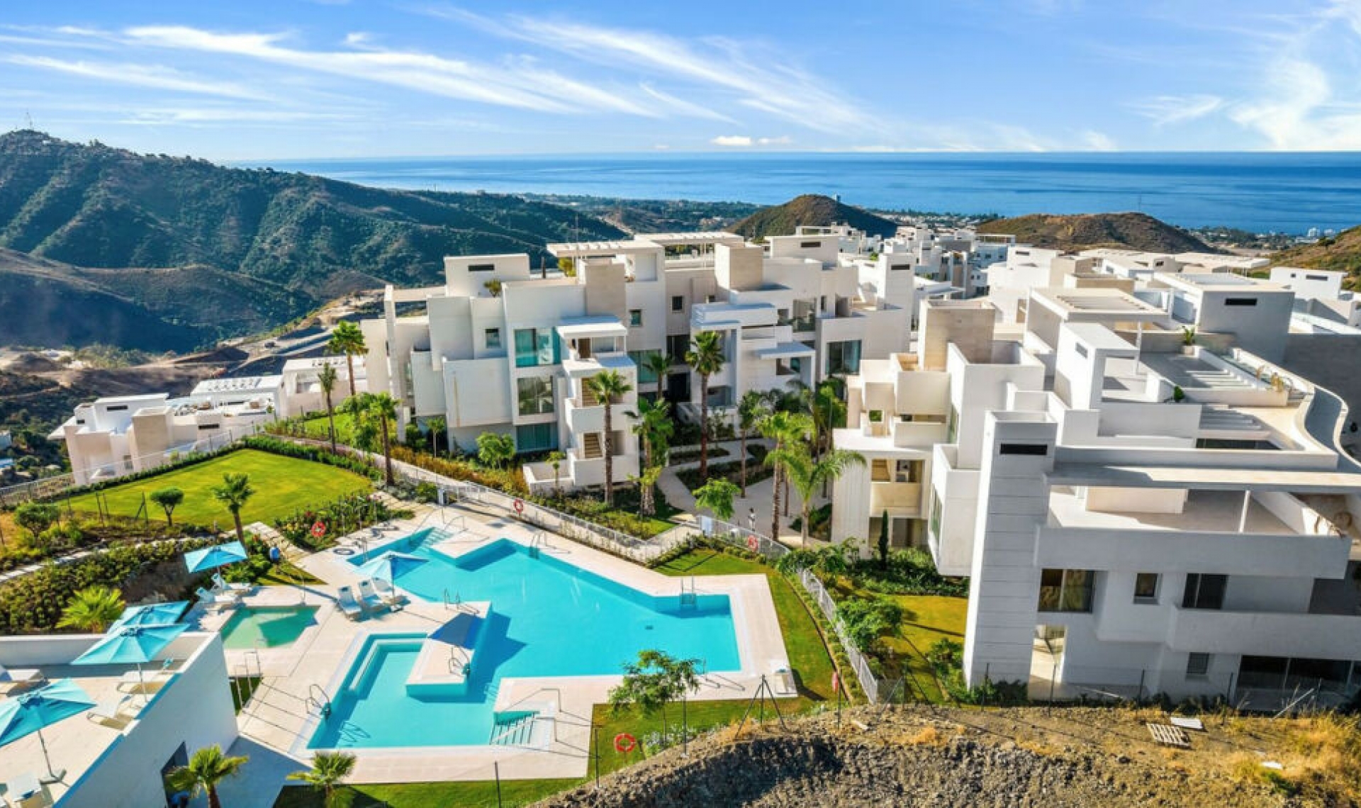 Resale - Apartment -
Marbella