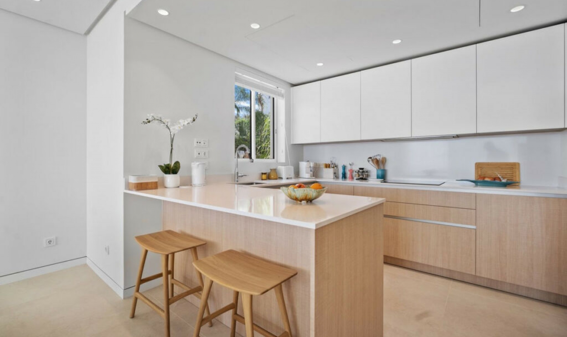 Resale - Apartment -
Marbella