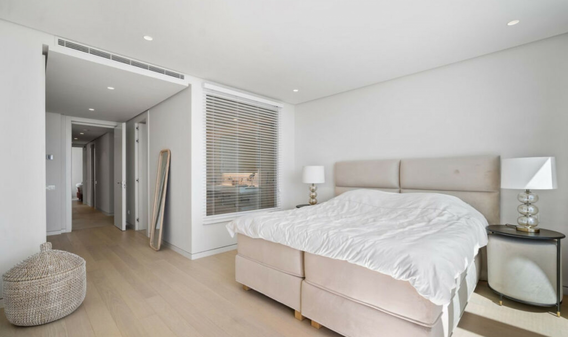 Resale - Apartment -
Marbella