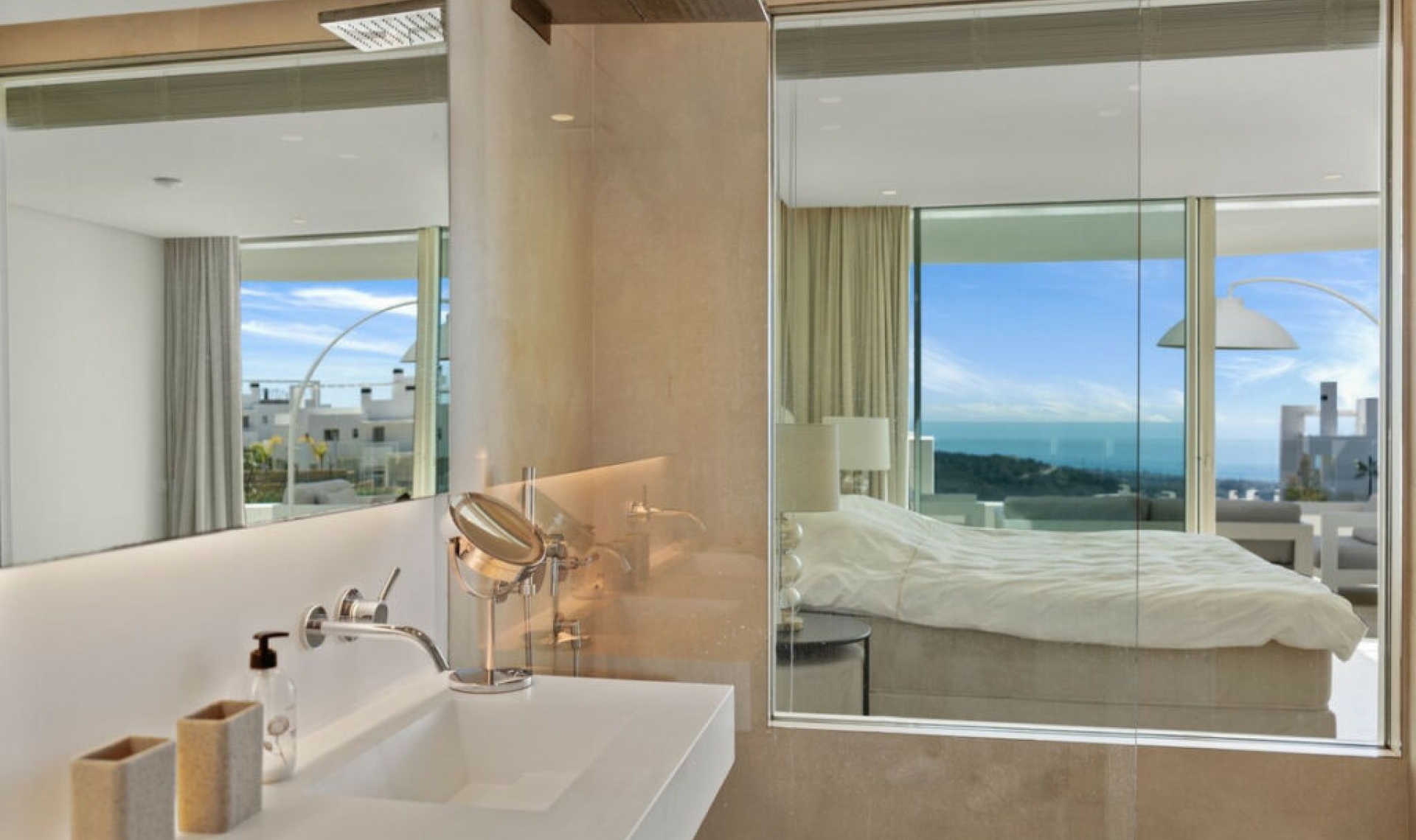 Resale - Apartment -
Marbella