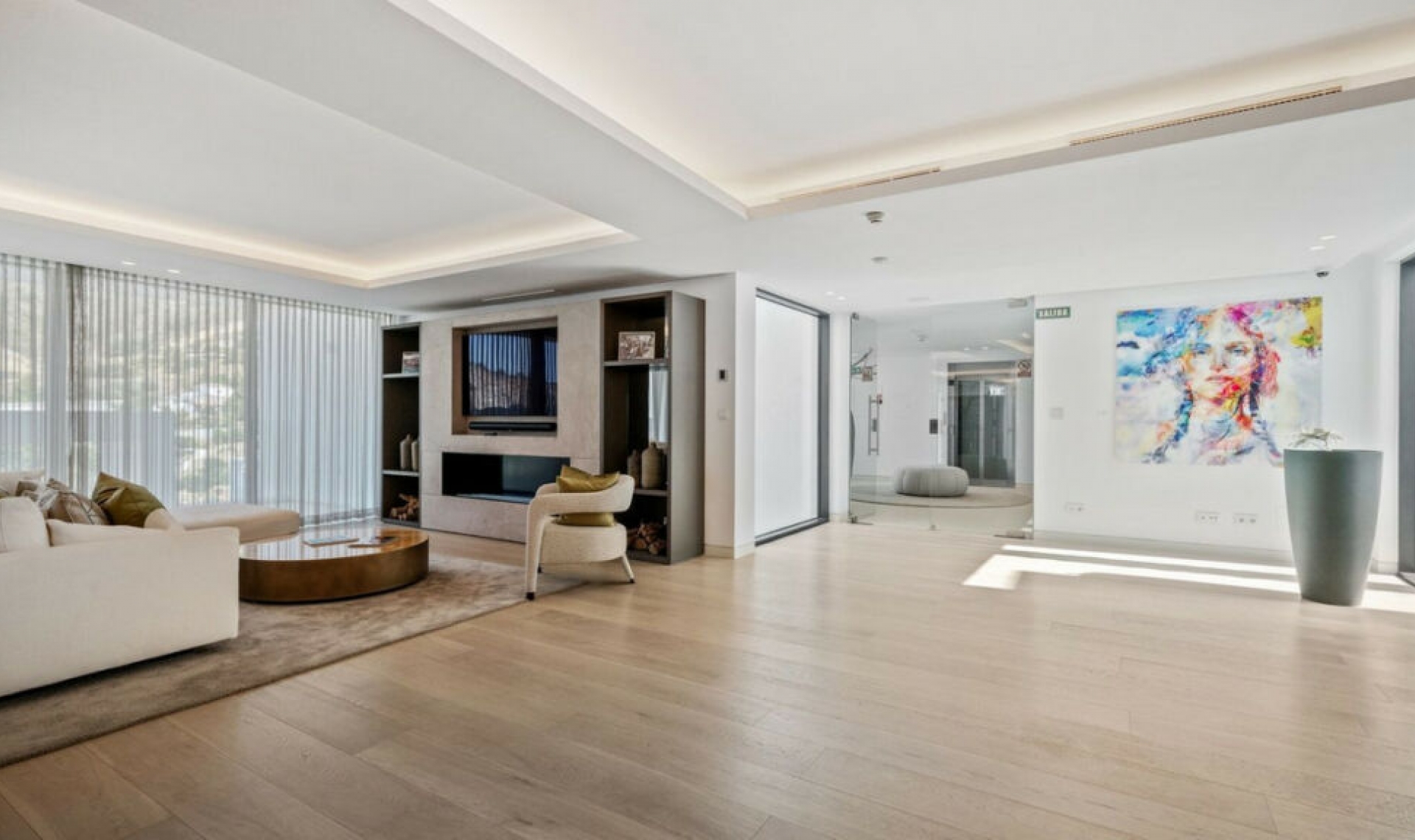 Resale - Apartment -
Marbella