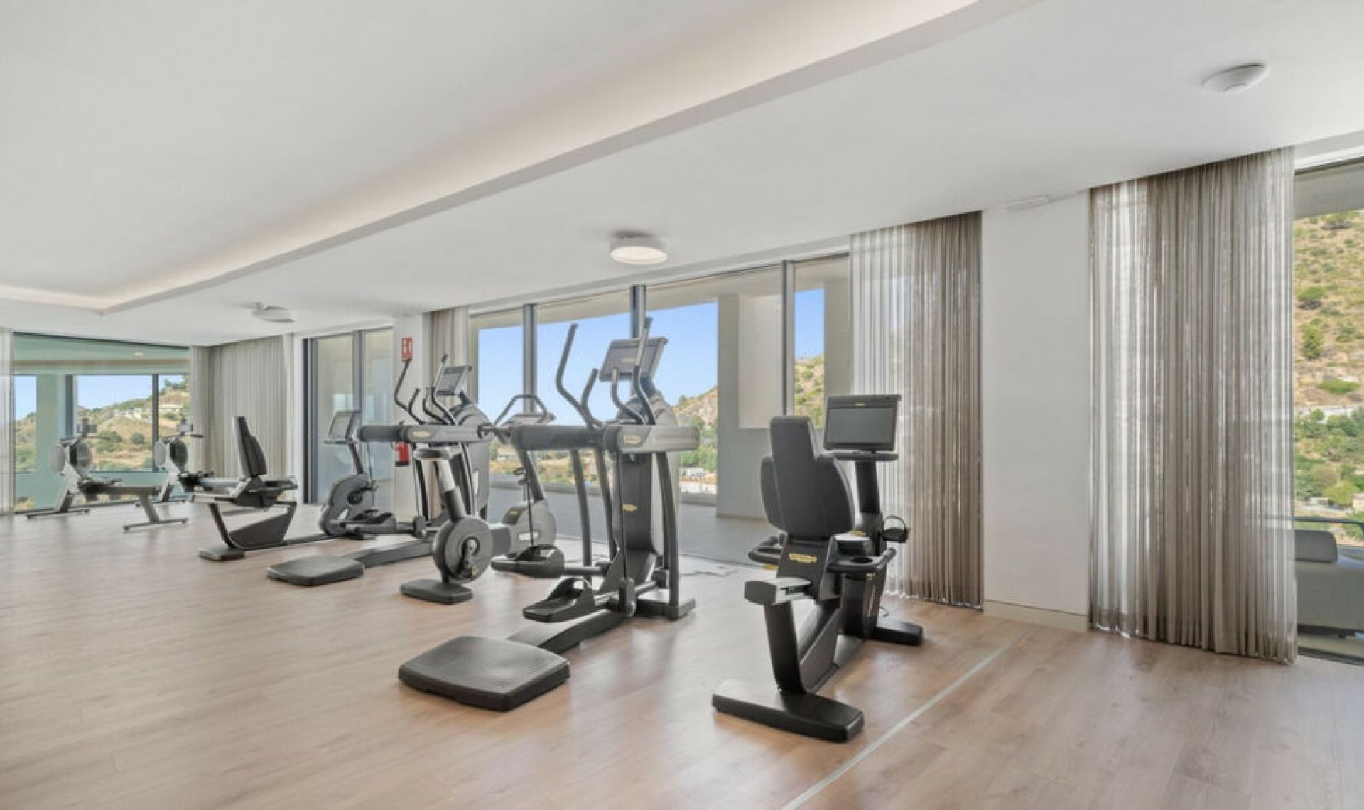 Resale - Apartment -
Marbella