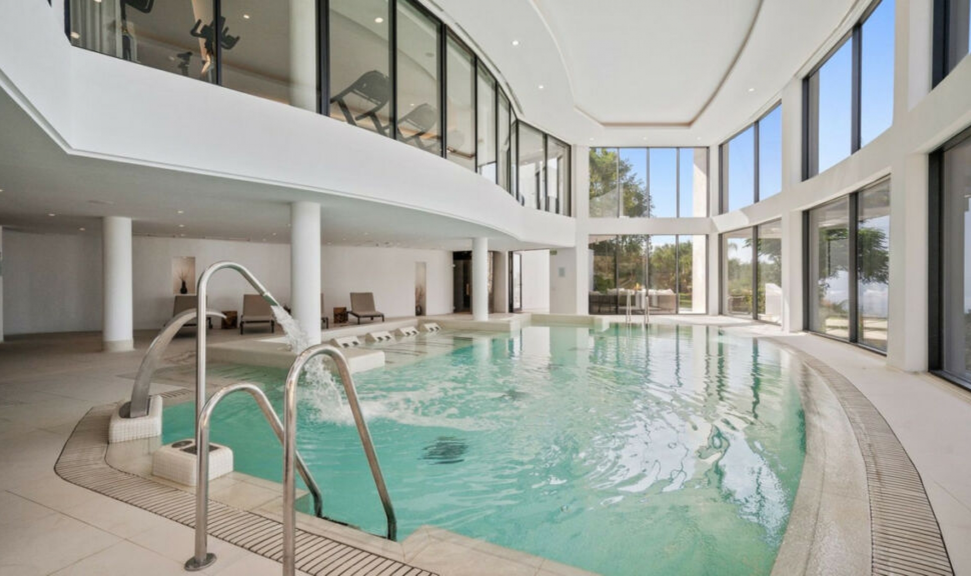 Resale - Apartment -
Marbella