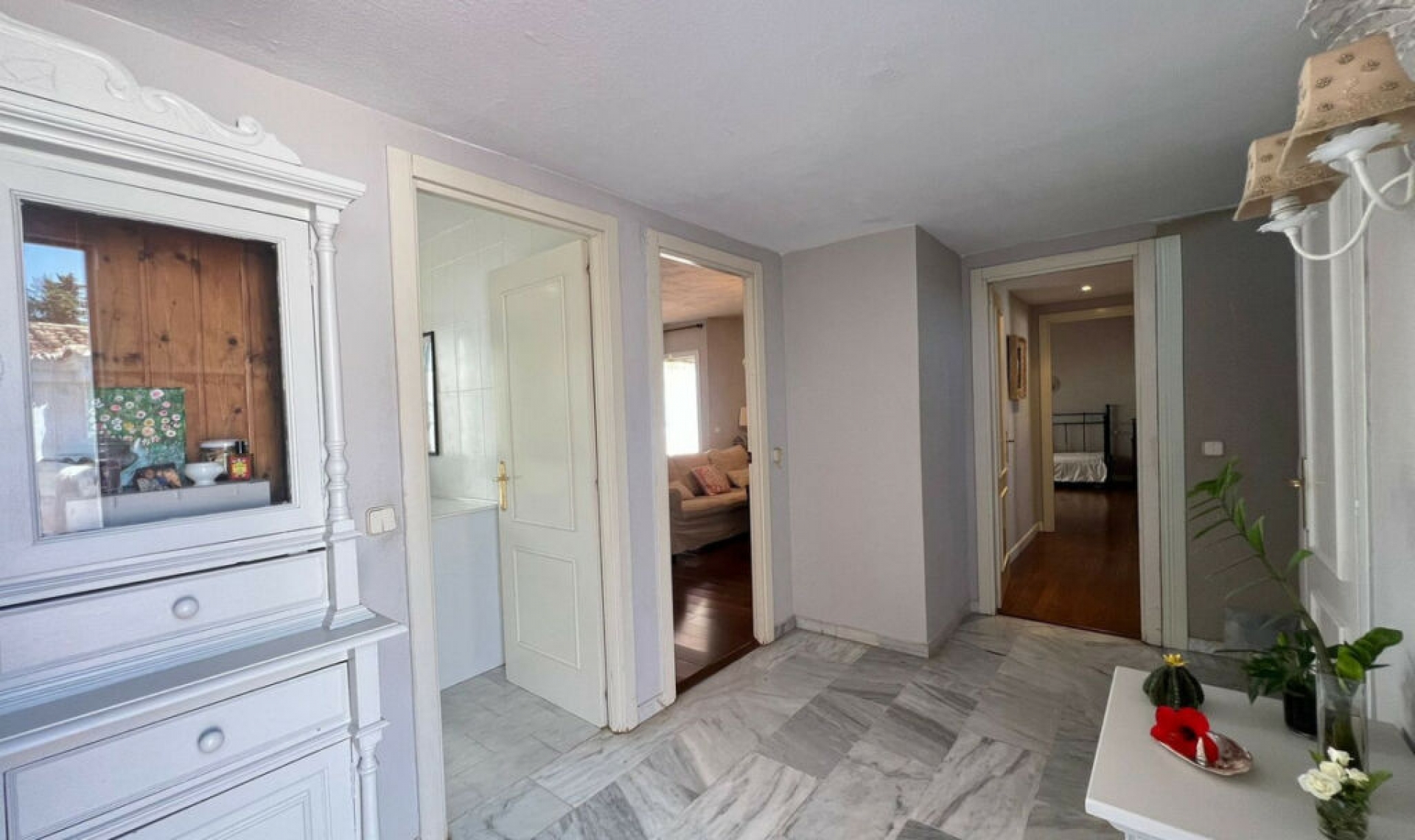 Resale - Apartment -
Marbella