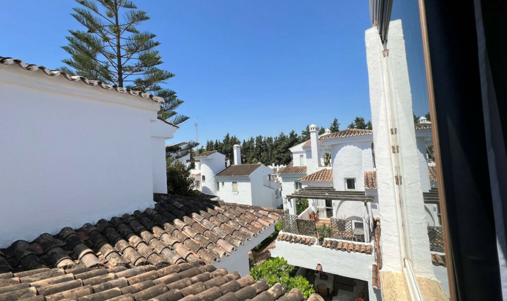 Resale - Apartment -
Marbella