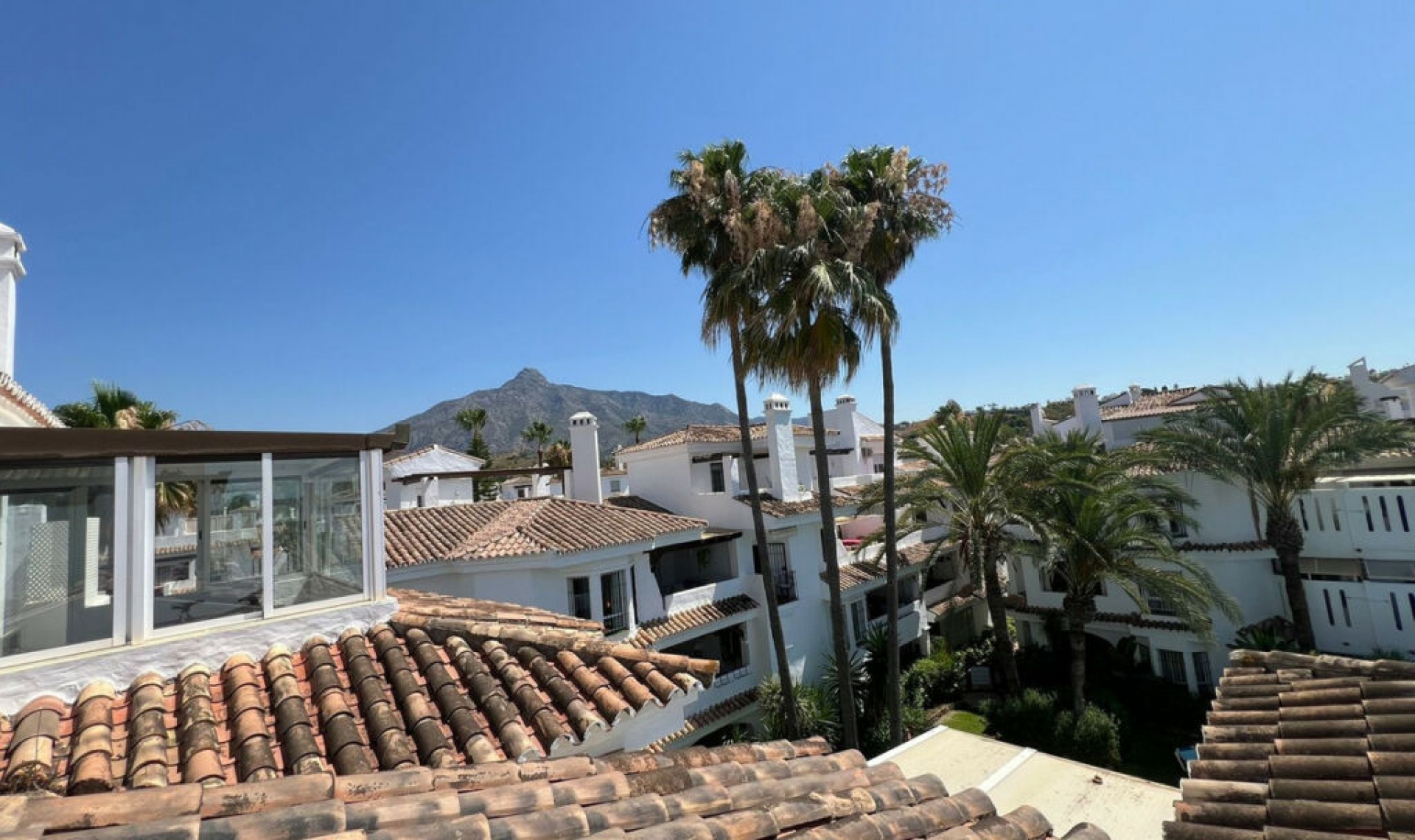 Resale - Apartment -
Marbella