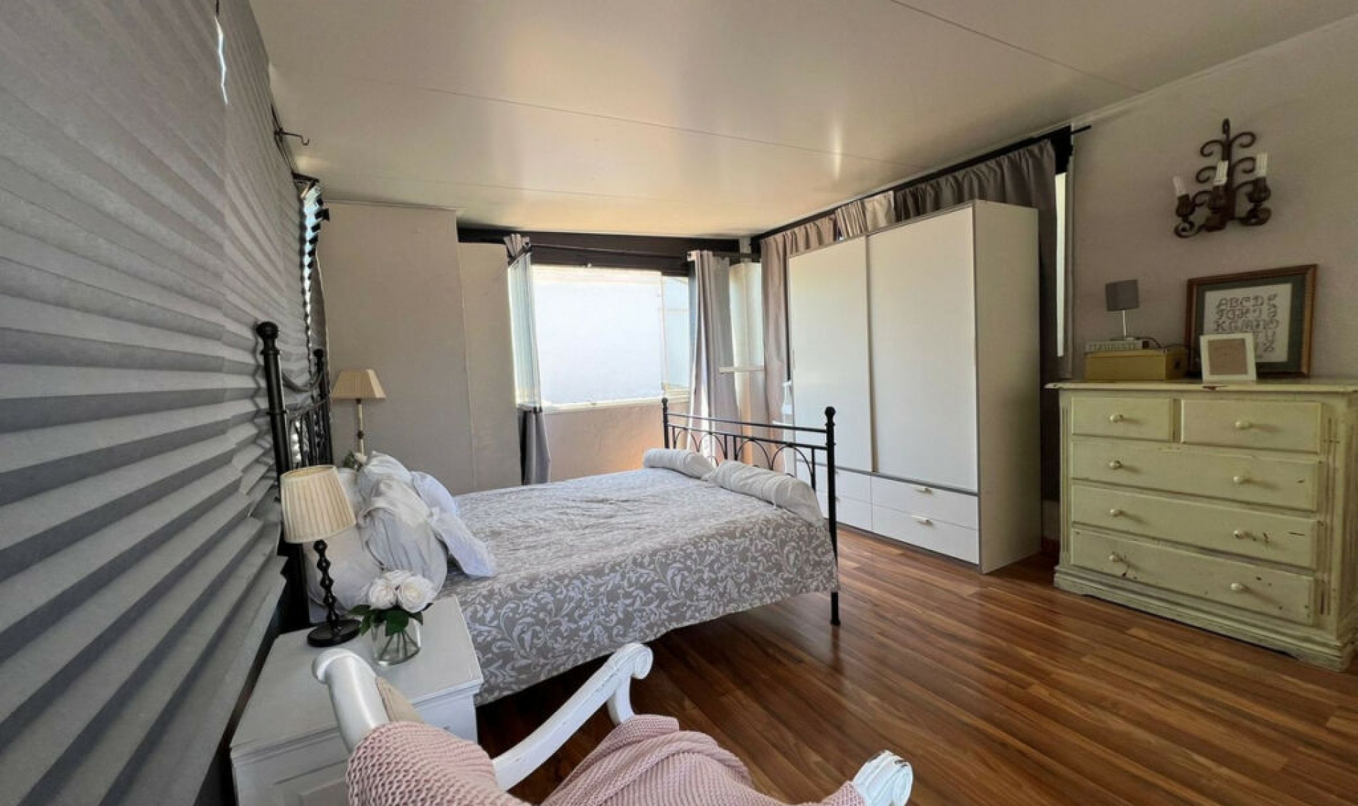 Resale - Apartment -
Marbella