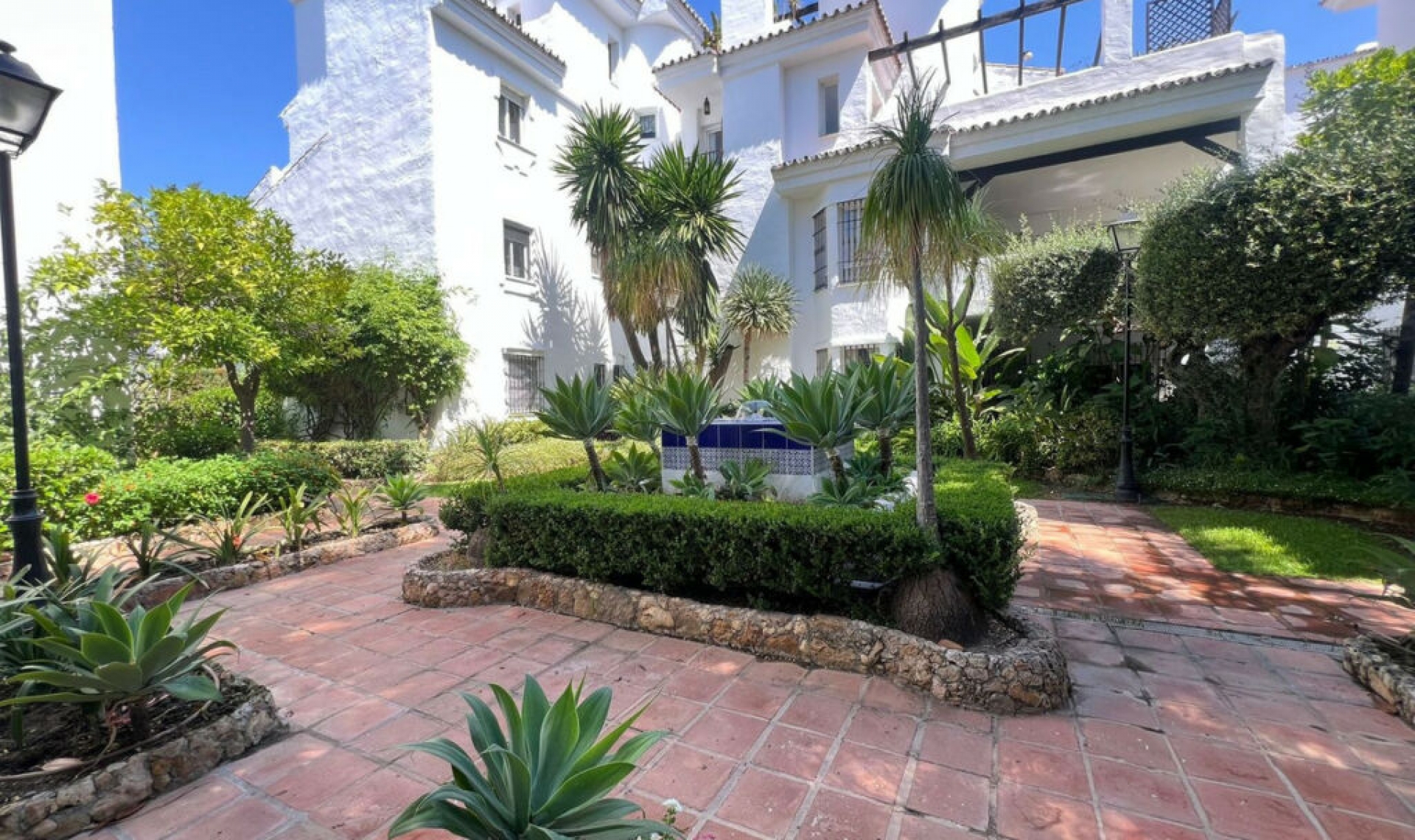 Resale - Apartment -
Marbella