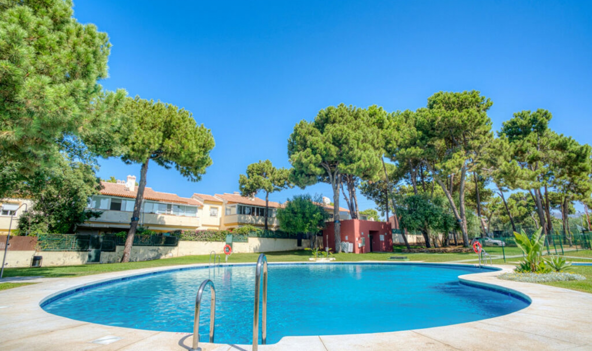 Resale - Apartment -
Marbella