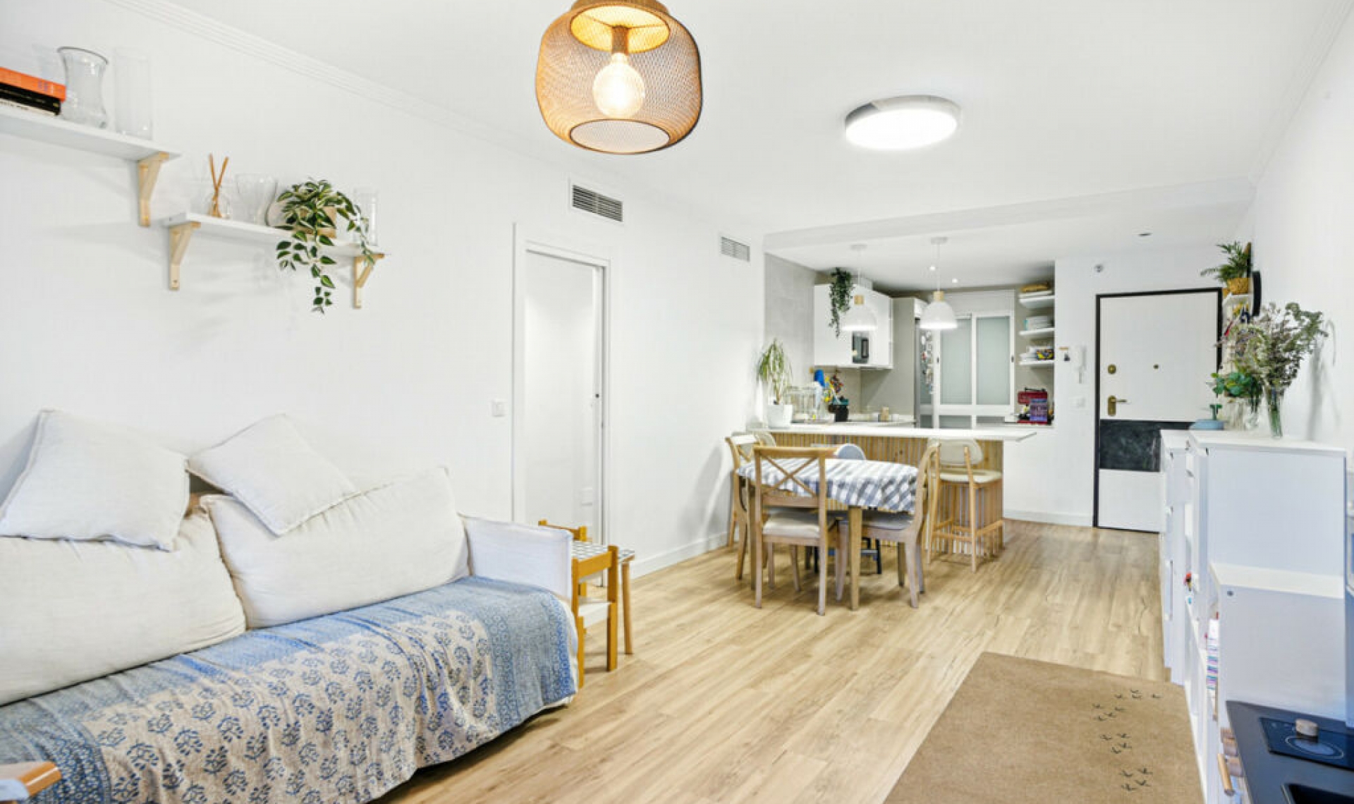 Resale - Apartment -
Marbella