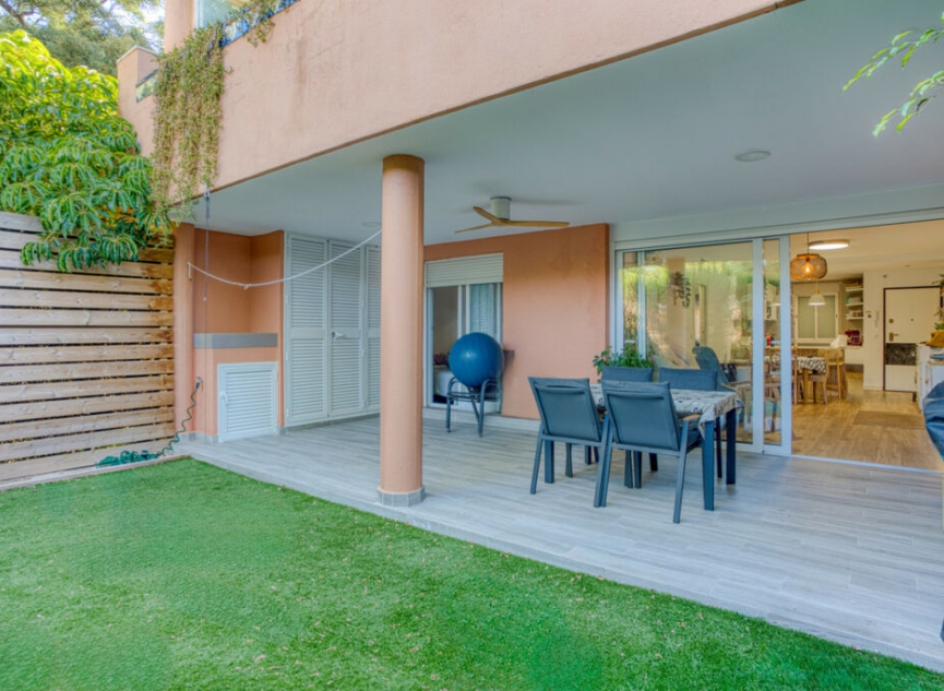 Resale - Apartment -
Marbella