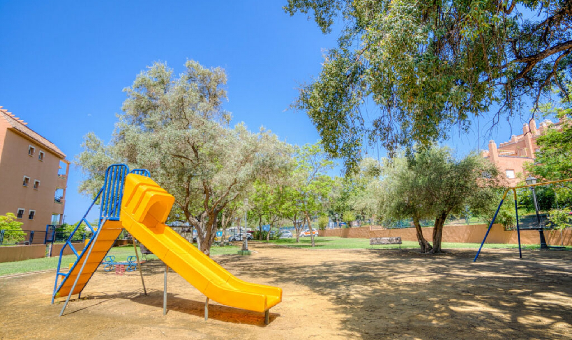 Resale - Apartment -
Marbella